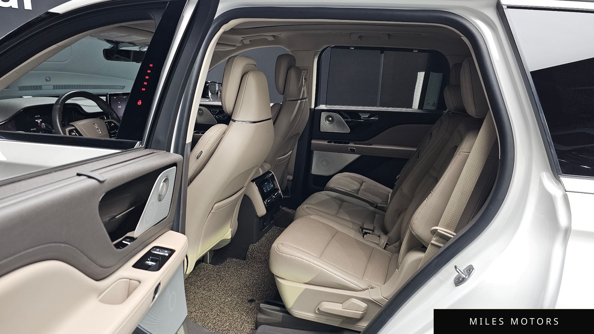 Lincoln Aviator 2021 — миниатюра 11