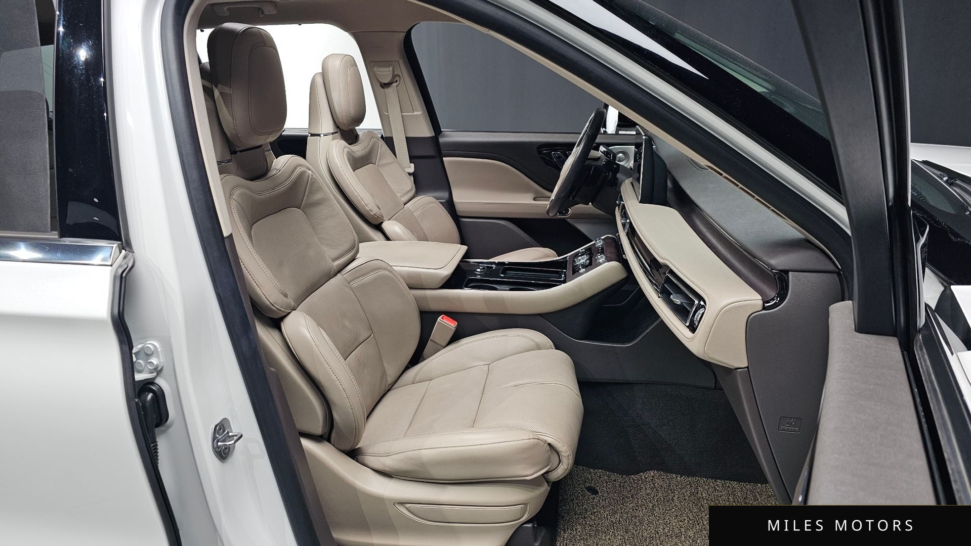 Lincoln Aviator 2021 — миниатюра 12
