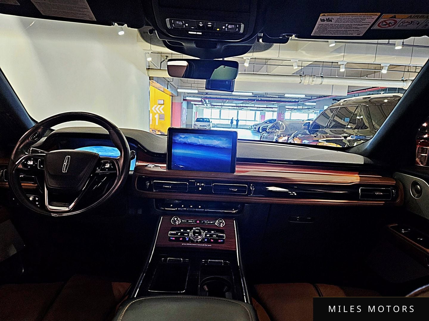 Lincoln Aviator 2023 — миниатюра 7