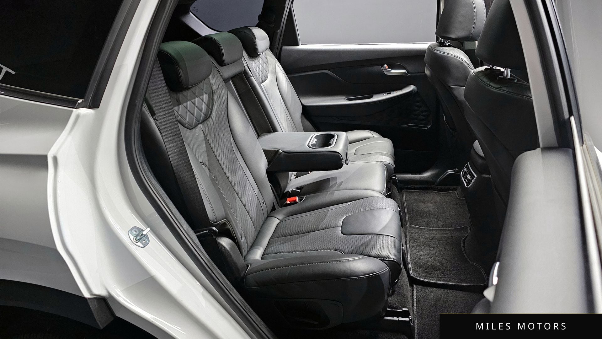 Hyundai Santafe 2023 — миниатюра 12