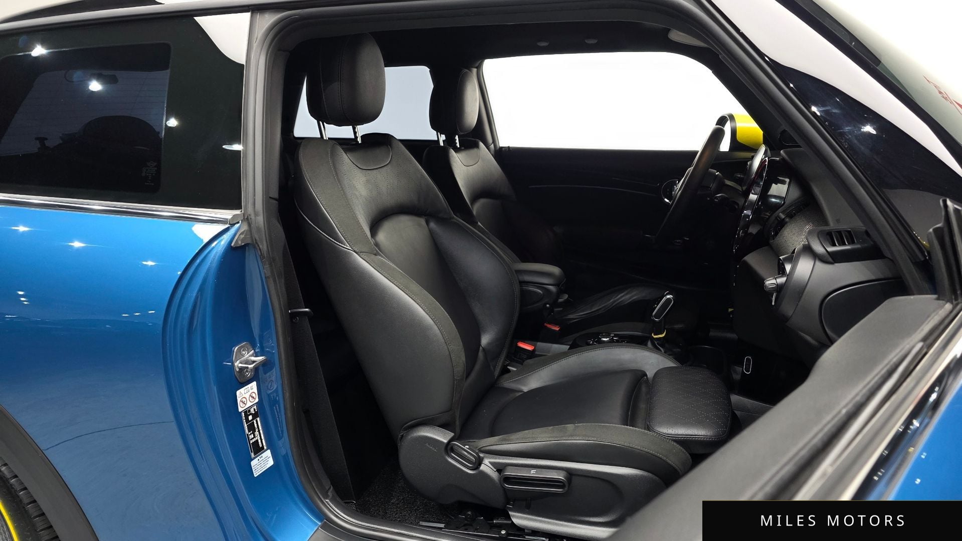 MINI Cooper 2024 — миниатюра 10
