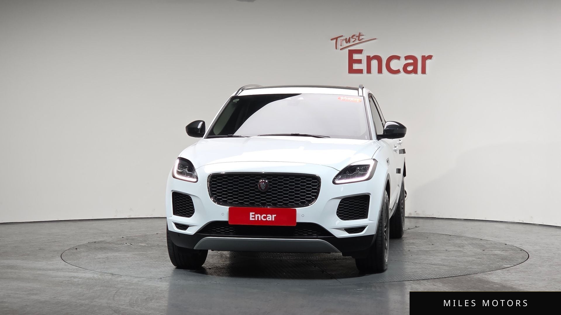 Jaguar E-PACE 2020 — миниатюра 2