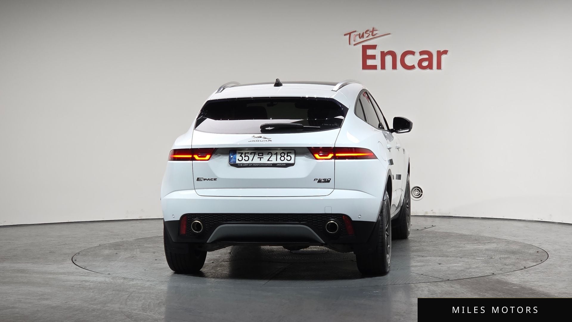 Jaguar E-PACE 2020 — миниатюра 3