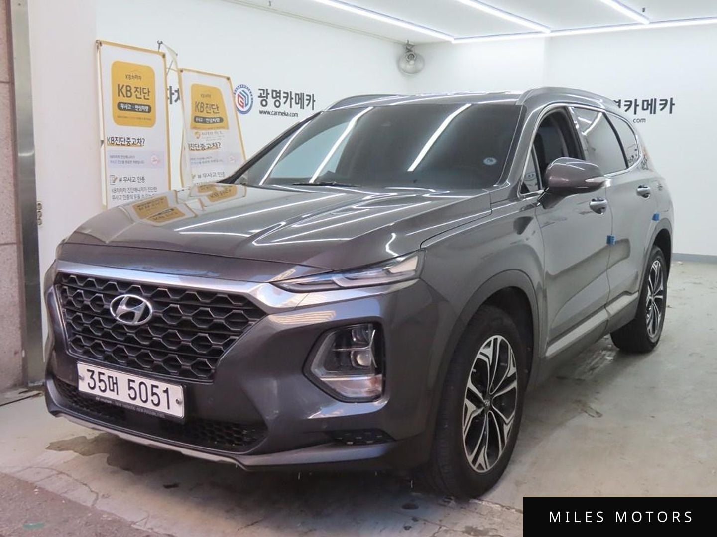 Hyundai Santafe 2019 — фото 1 из 12
