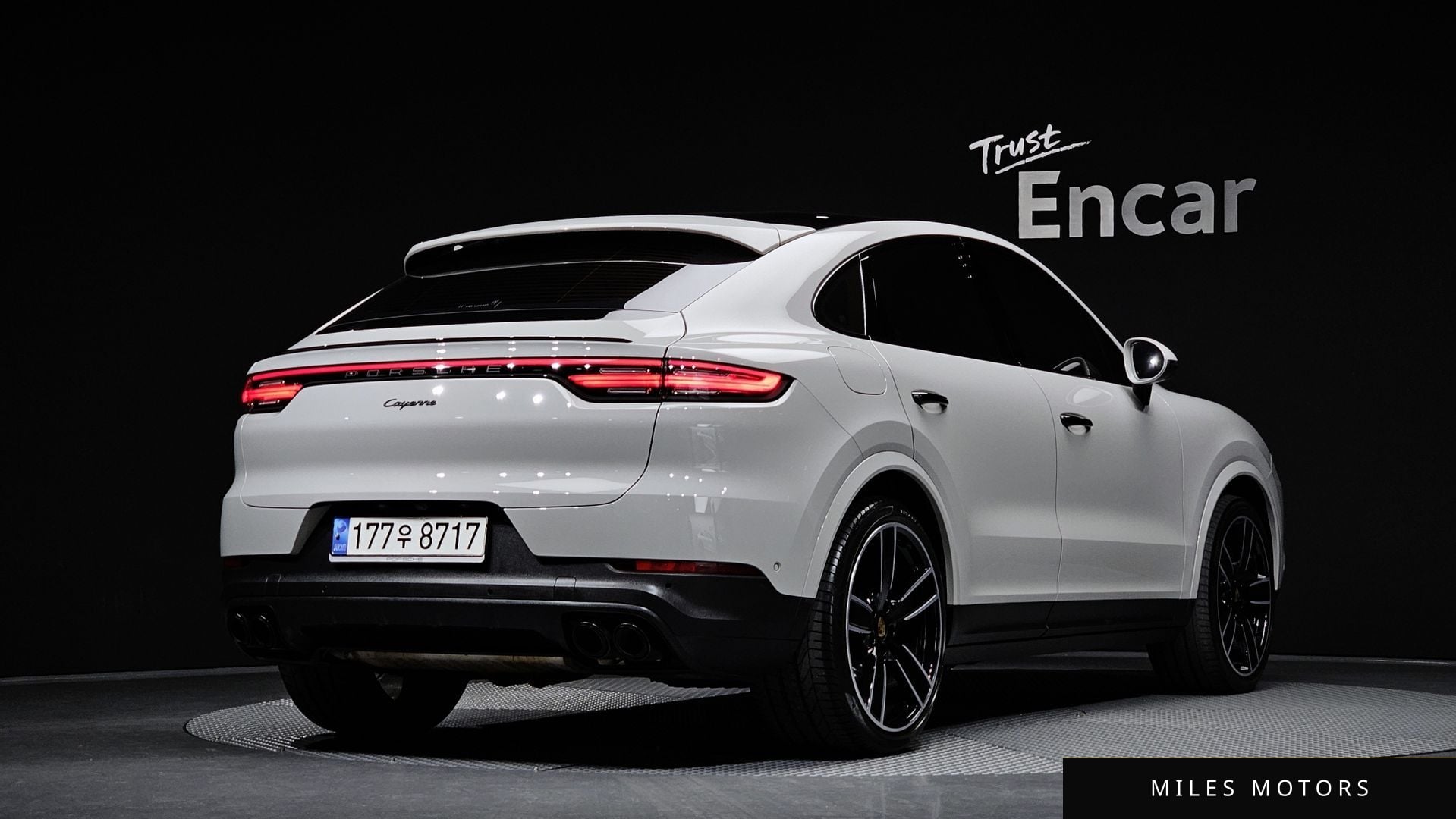 Porsche Cayenne 2022 — миниатюра 2
