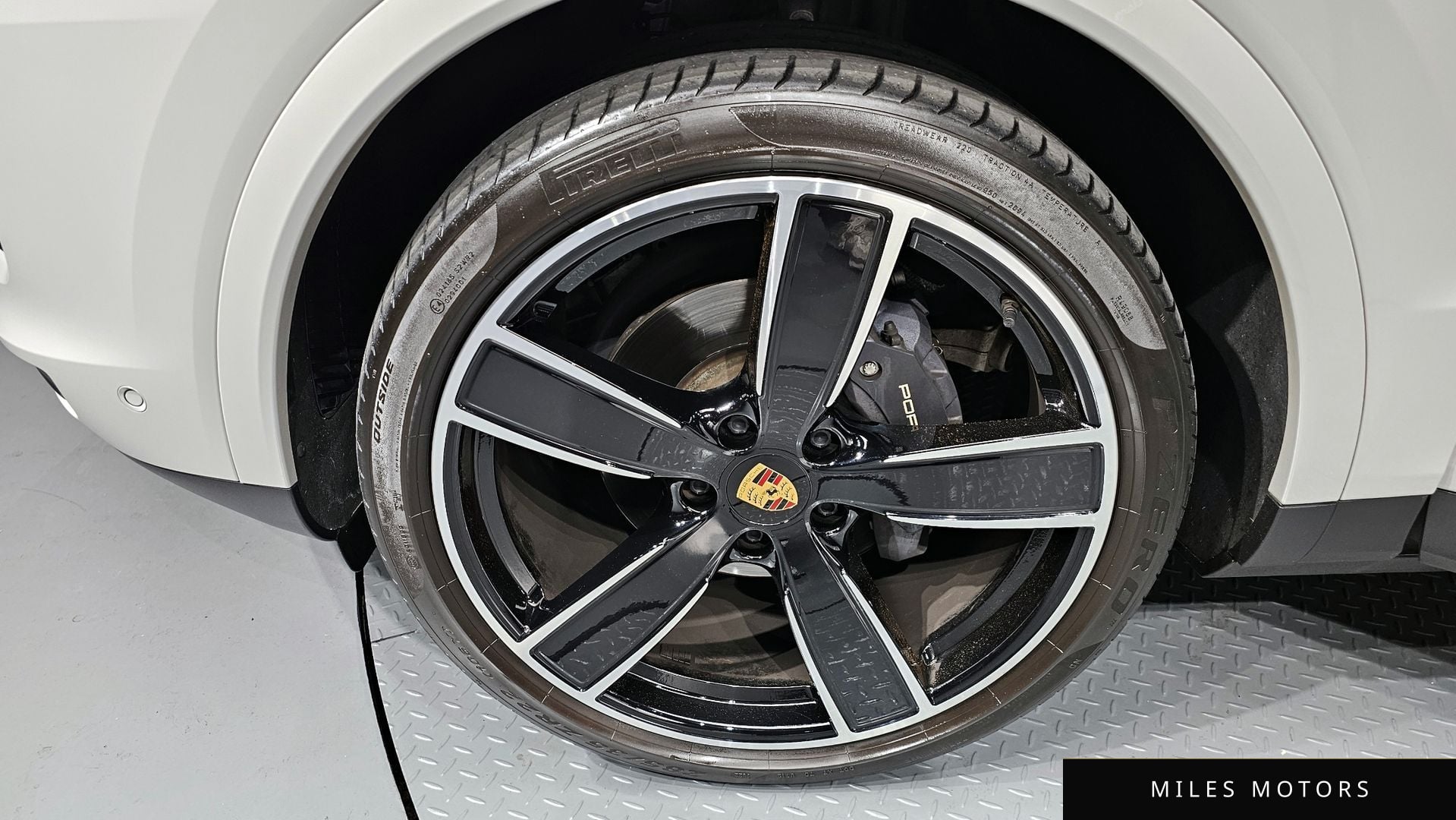 Porsche Cayenne 2022 — миниатюра 5