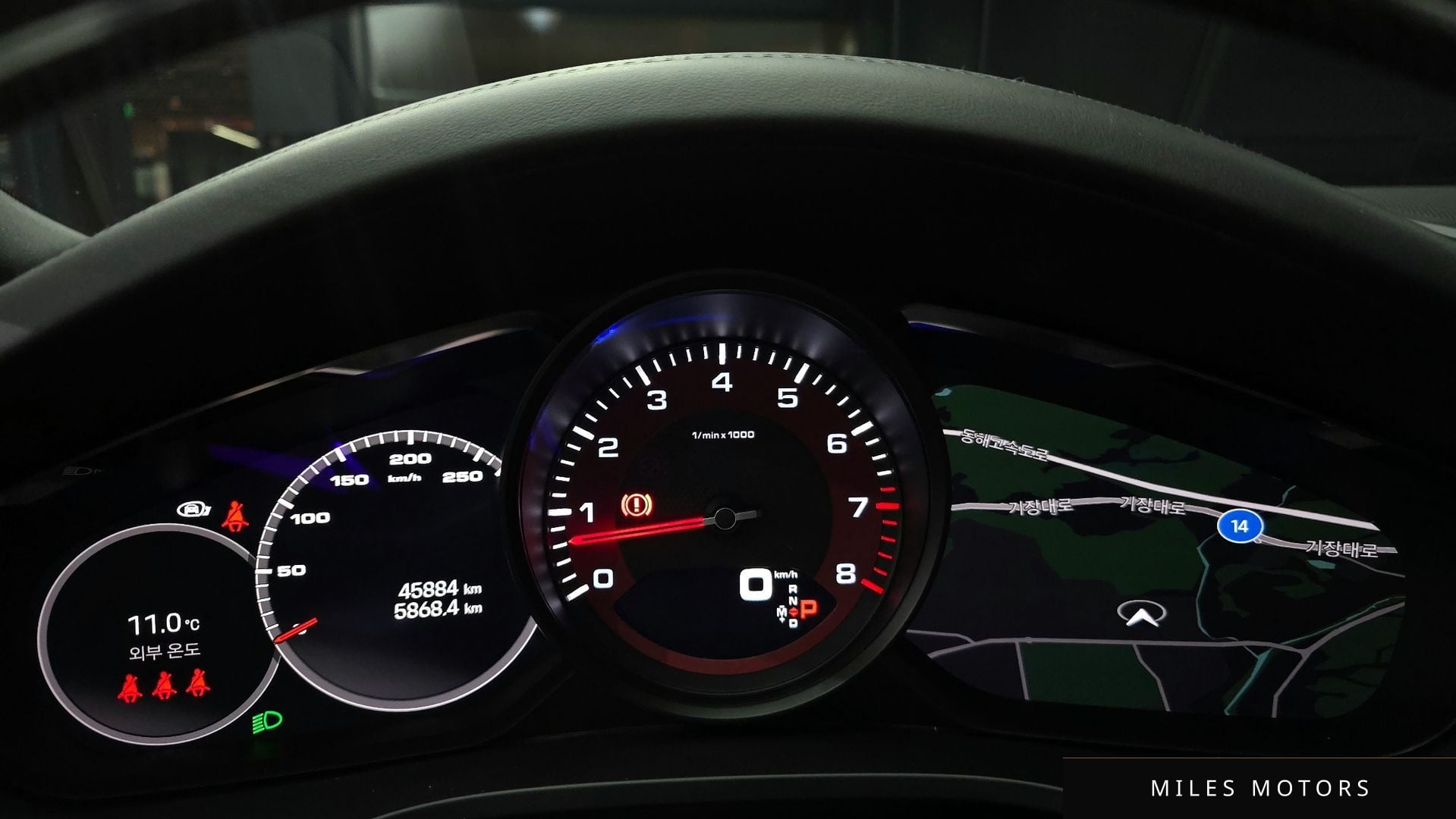 Porsche Cayenne 2022 — миниатюра 8