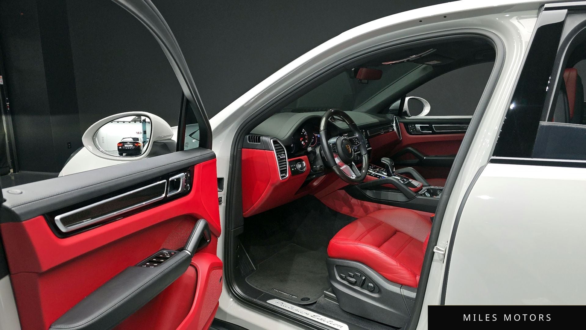 Porsche Cayenne 2022 — миниатюра 10