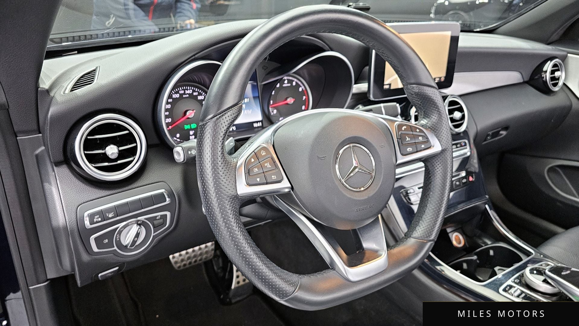 Mercedes-Benz C-클래스 W205 2017 — миниатюра 13