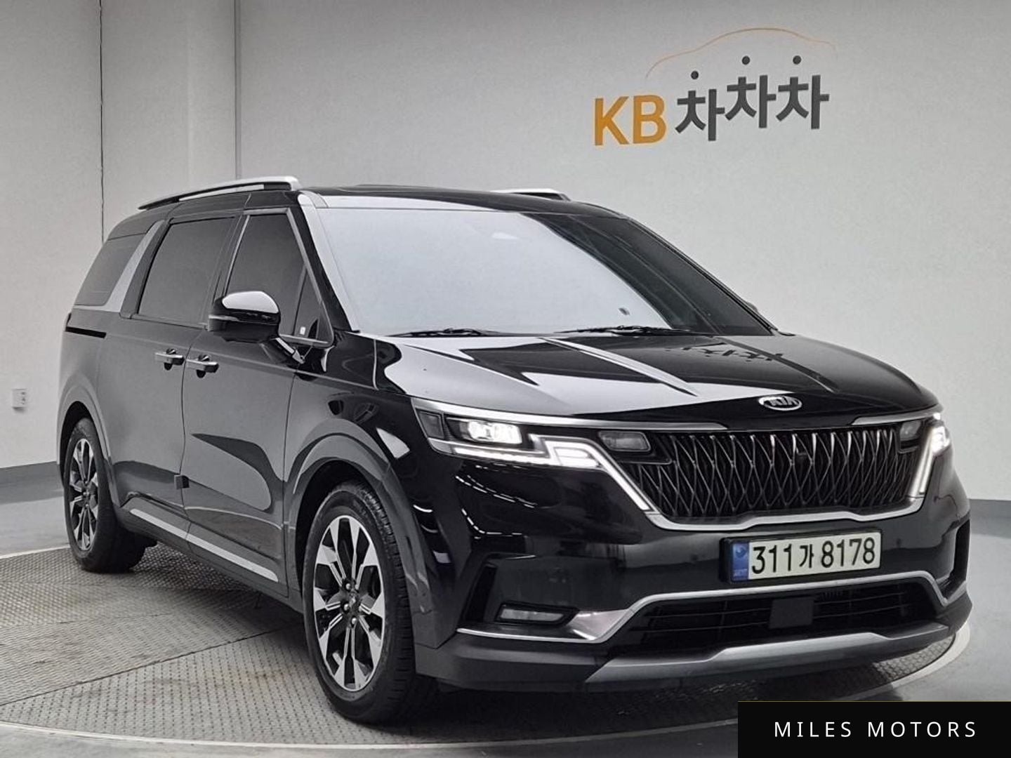 Kia Carnival 2021 — миниатюра 3