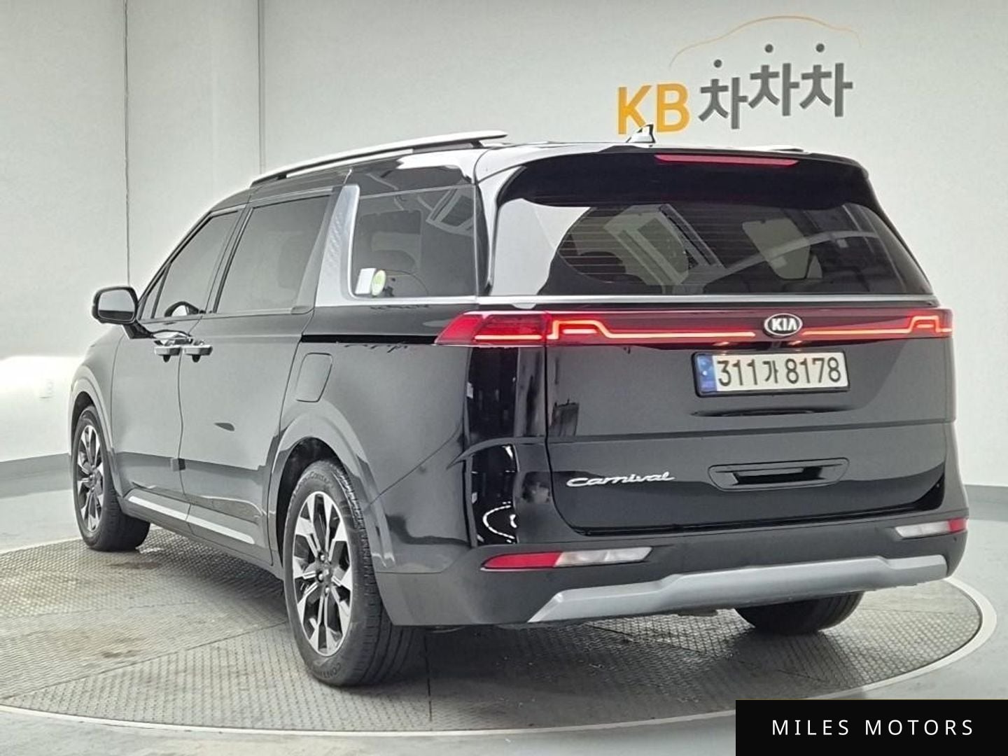 Kia Carnival 2021 — миниатюра 4