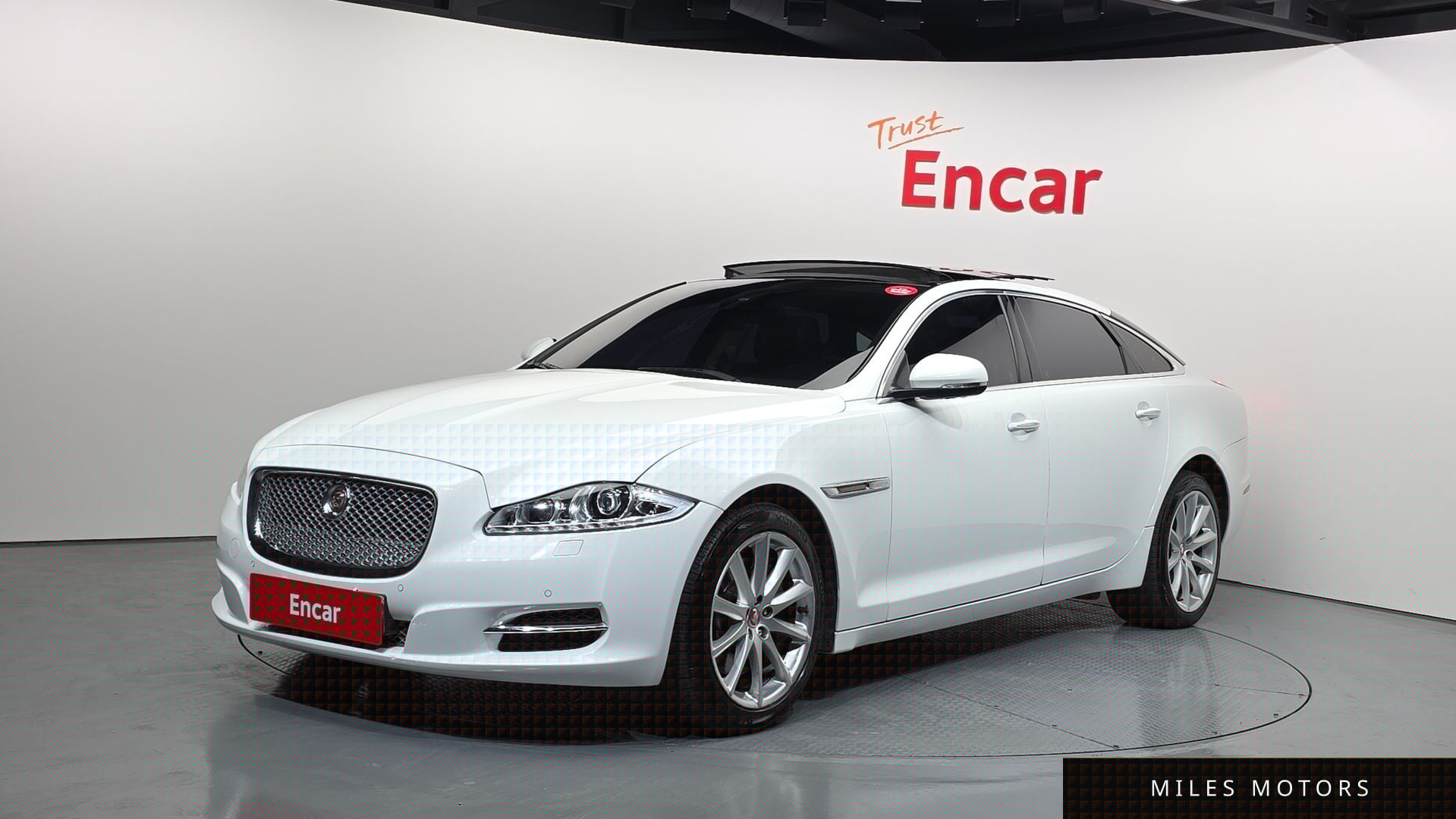 Jaguar All New XJ 2014