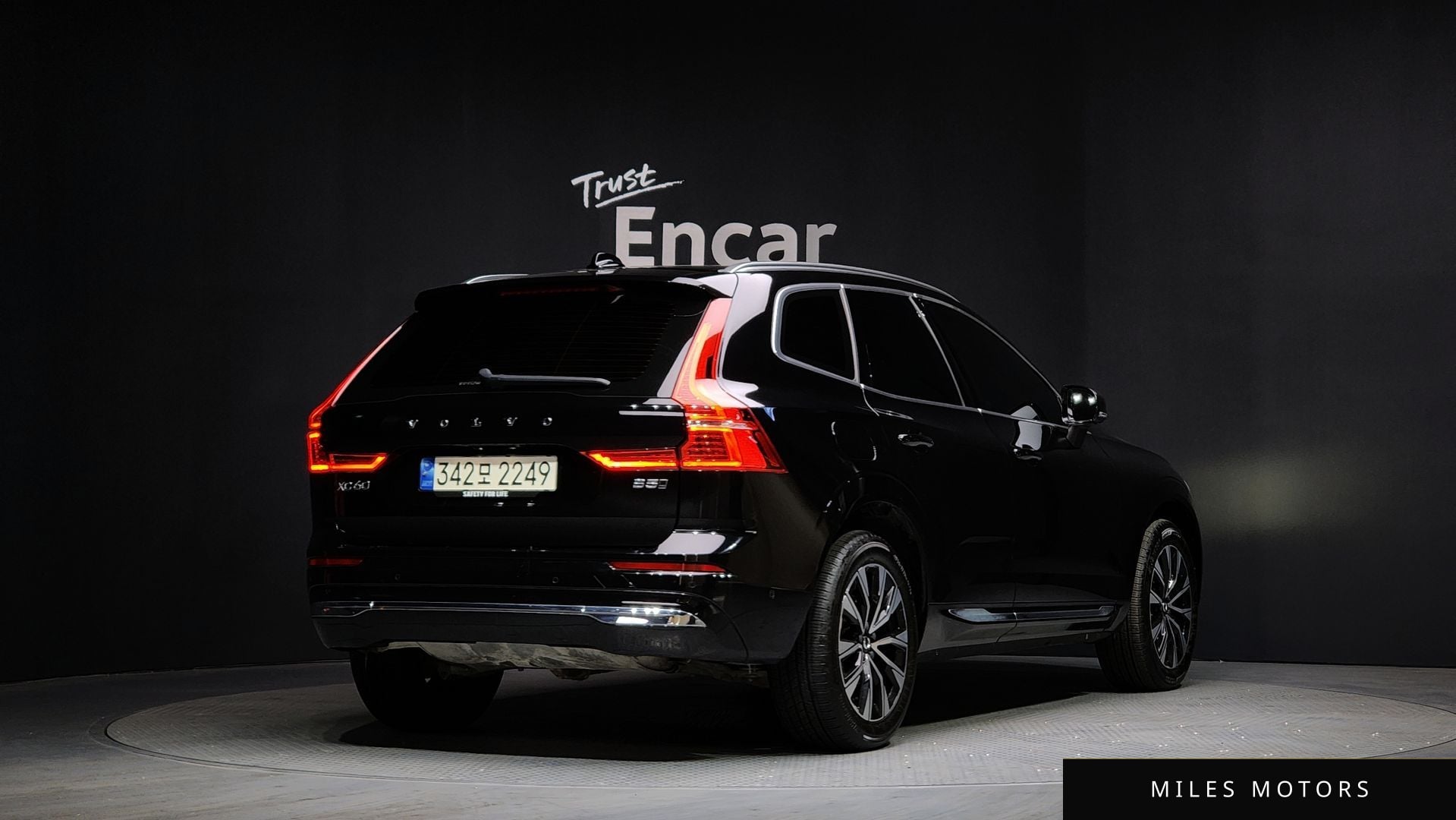 Volvo XC60 2024 — миниатюра 2