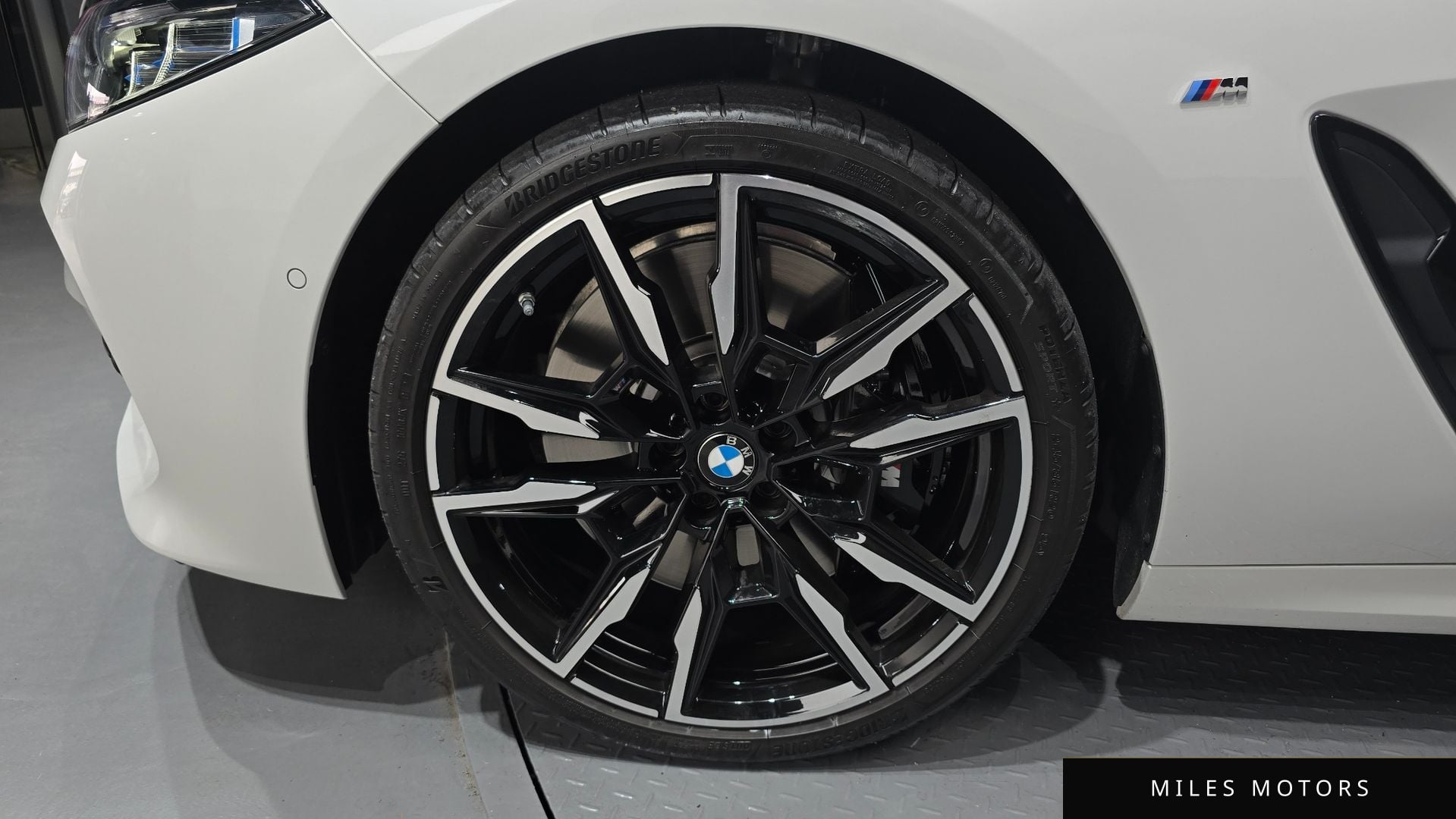 BMW 8 Series (G15) 2025 — миниатюра 5