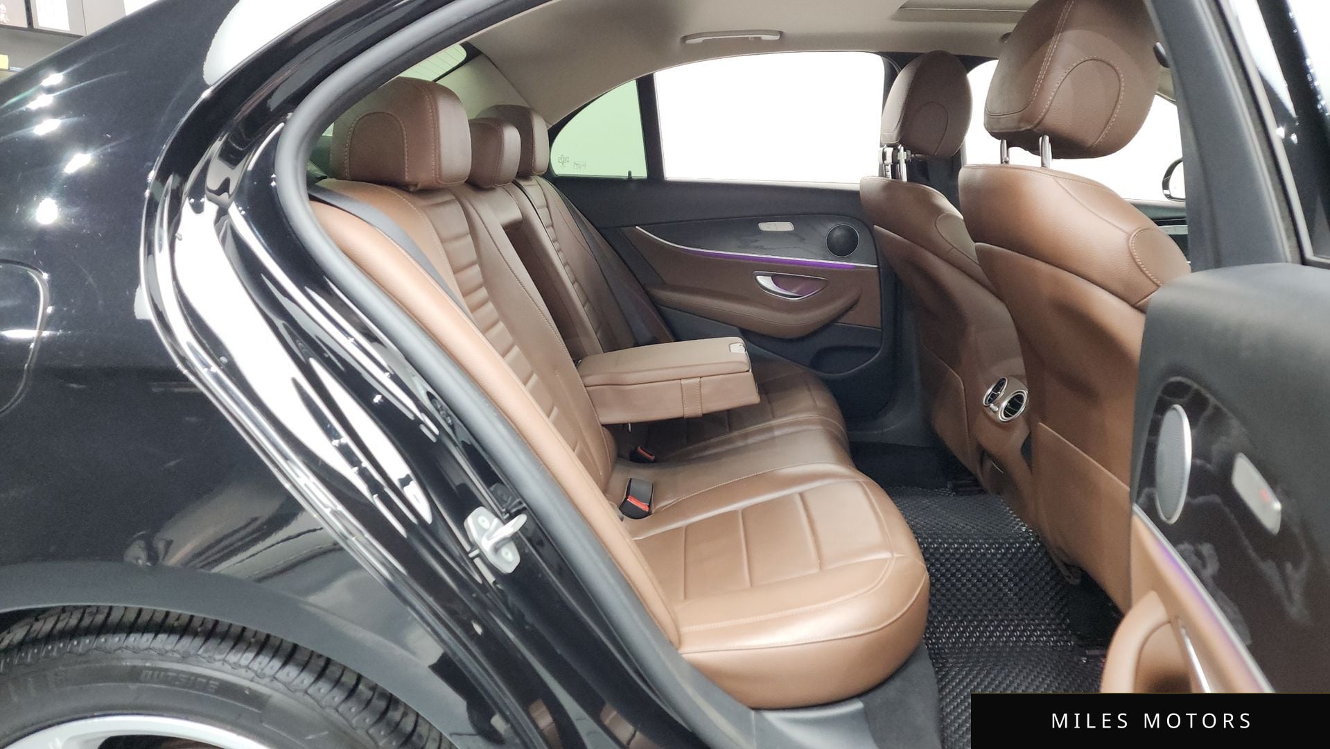 Mercedes-Benz E-Class W213 2017 — миниатюра 12