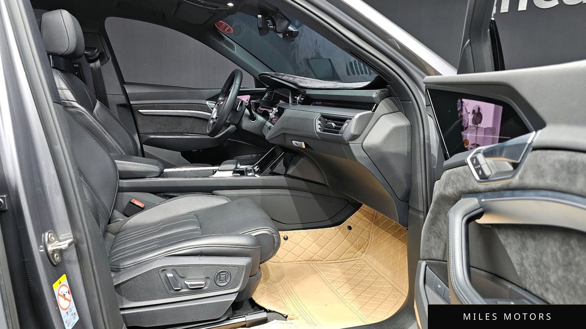 Audi e-트론 2020 — миниатюра 10