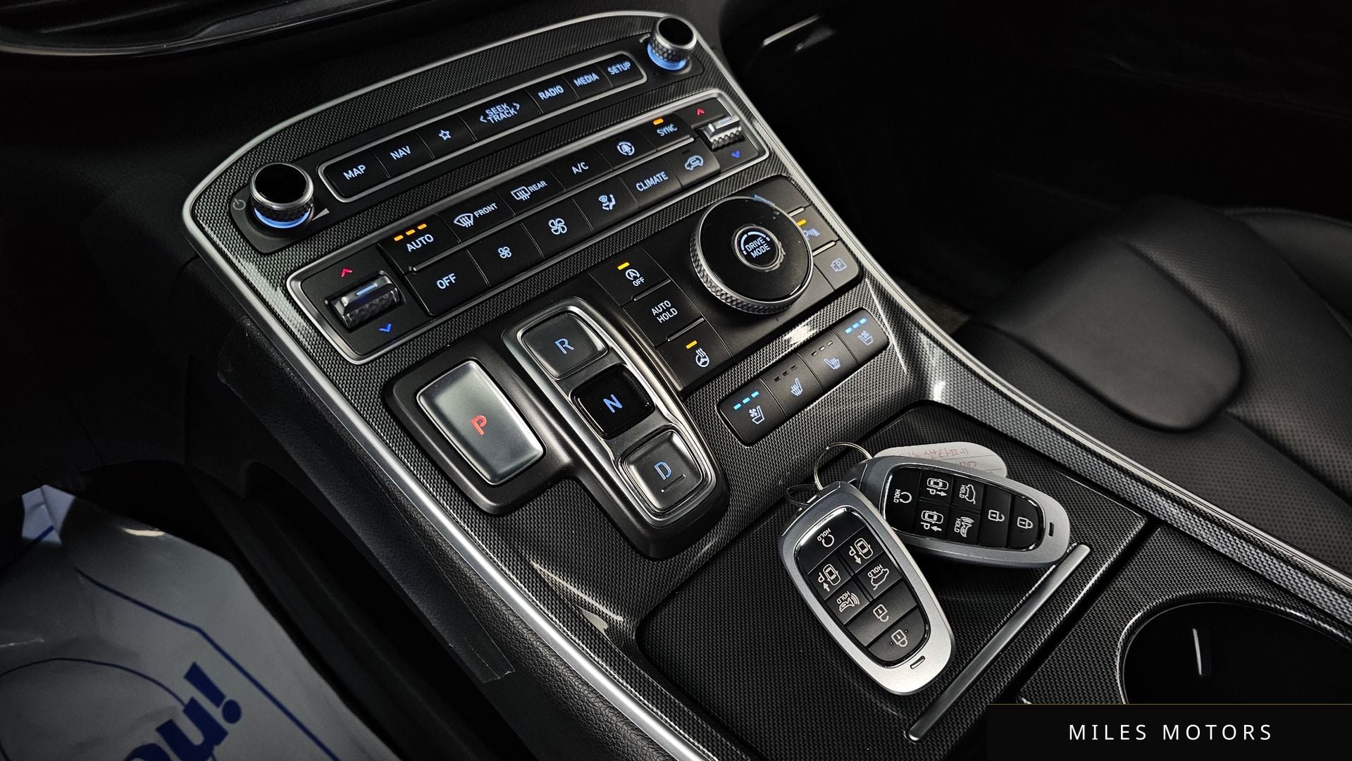 Hyundai Santafe 2021 — миниатюра 9