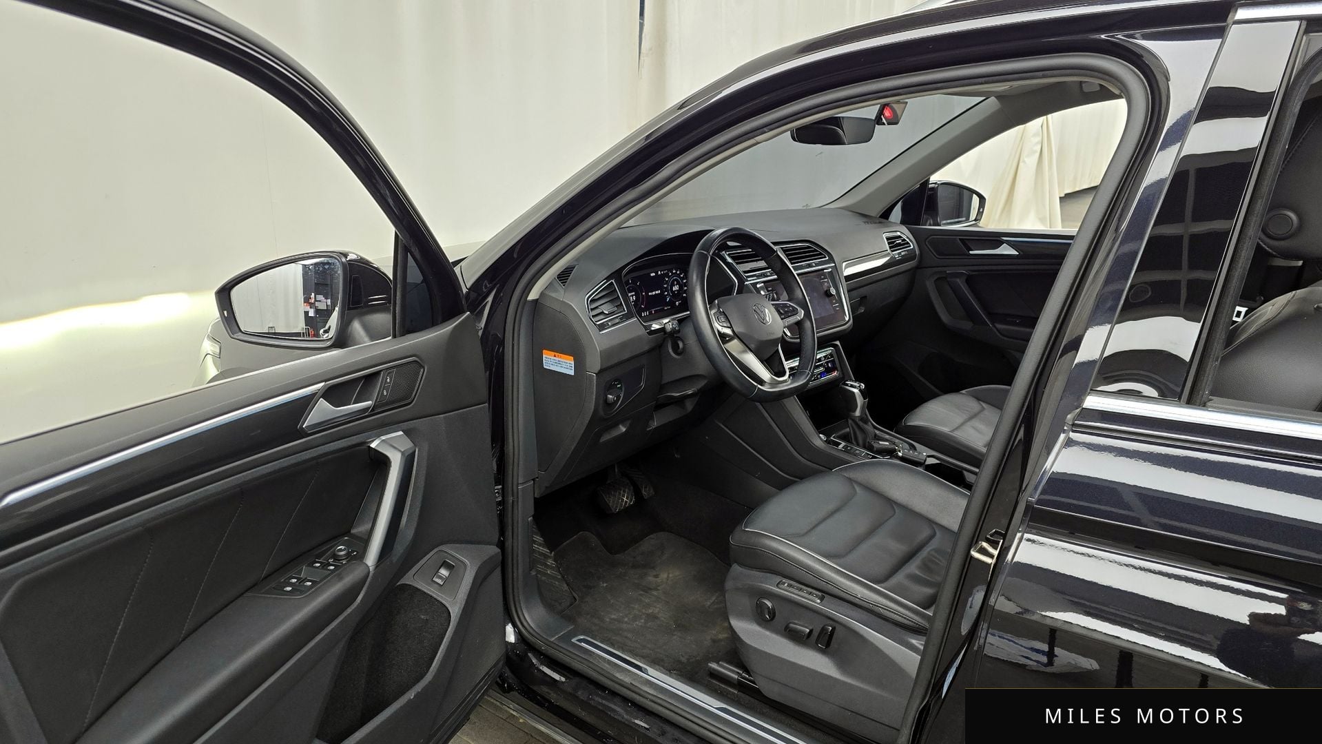 Volkswagen 티구안 2022 — миниатюра 10