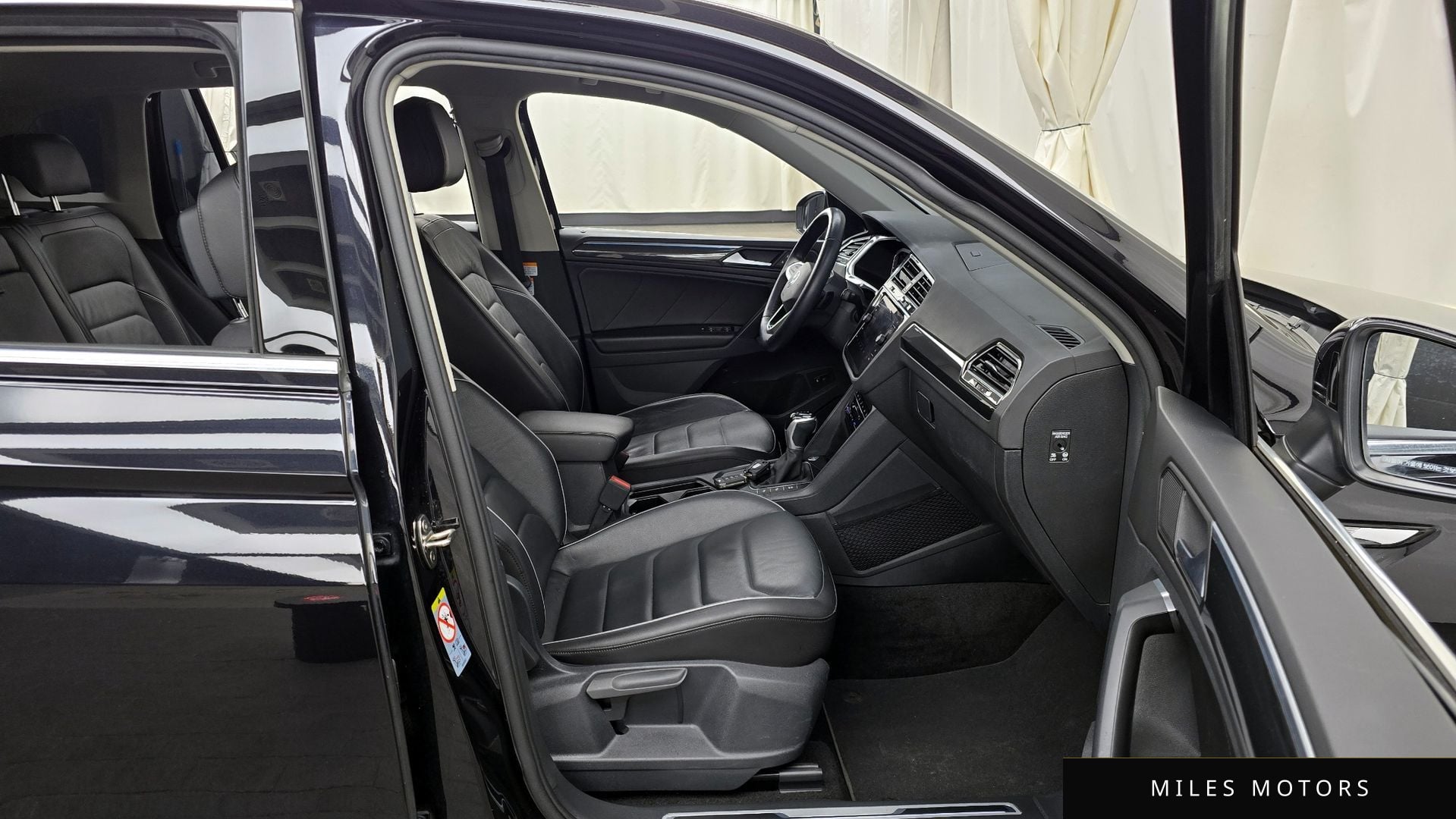 Volkswagen 티구안 2022 — миниатюра 11
