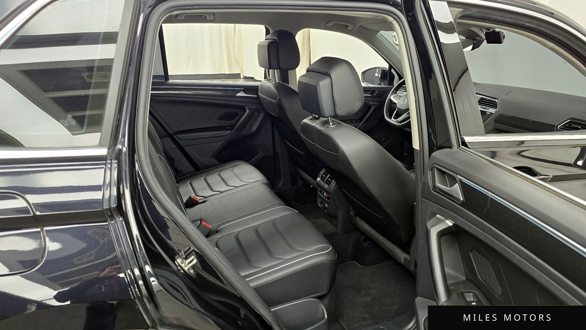 Volkswagen 티구안 2022 — миниатюра 12