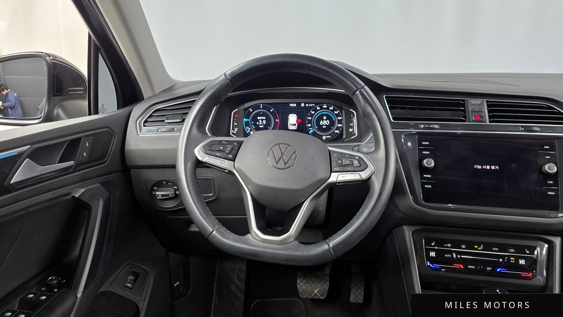 Volkswagen 티구안 2022 — миниатюра 13