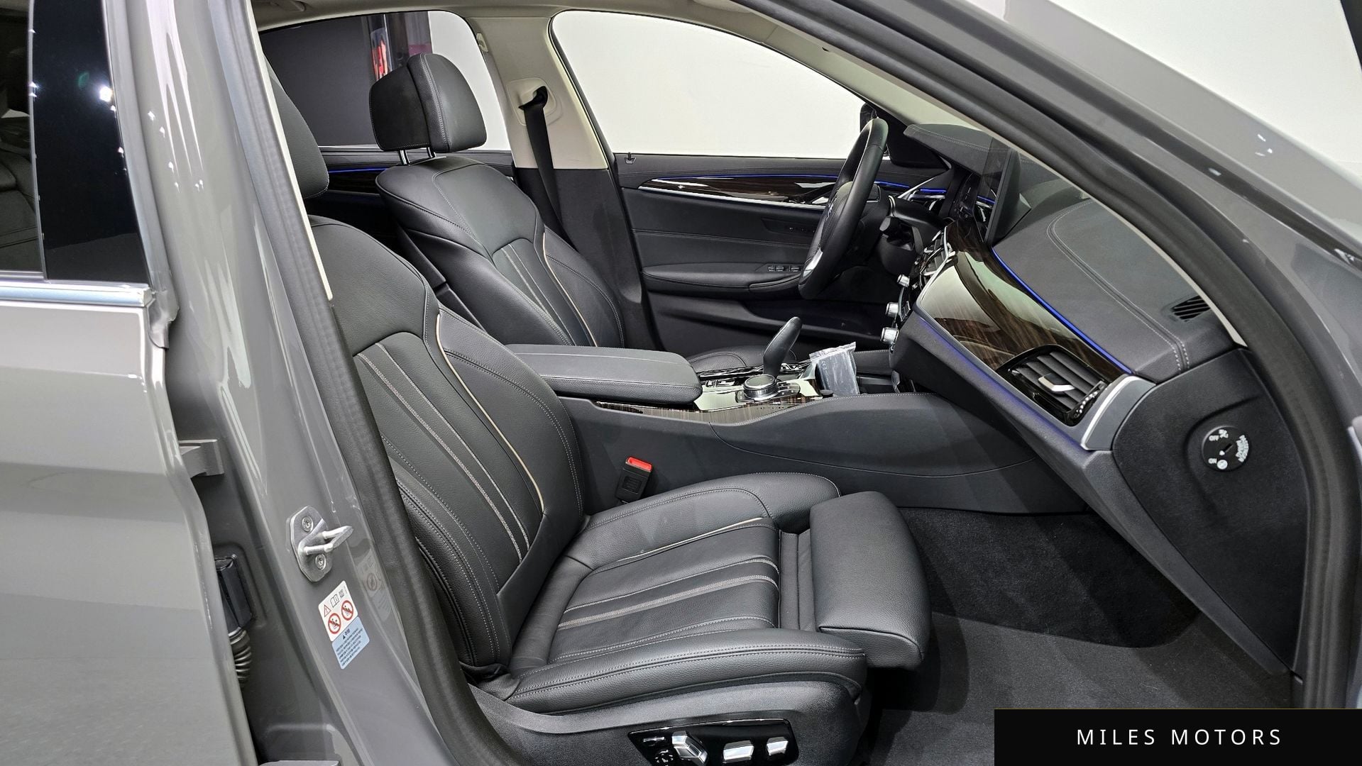 BMW 5 Series (G30) 2022 — миниатюра 12