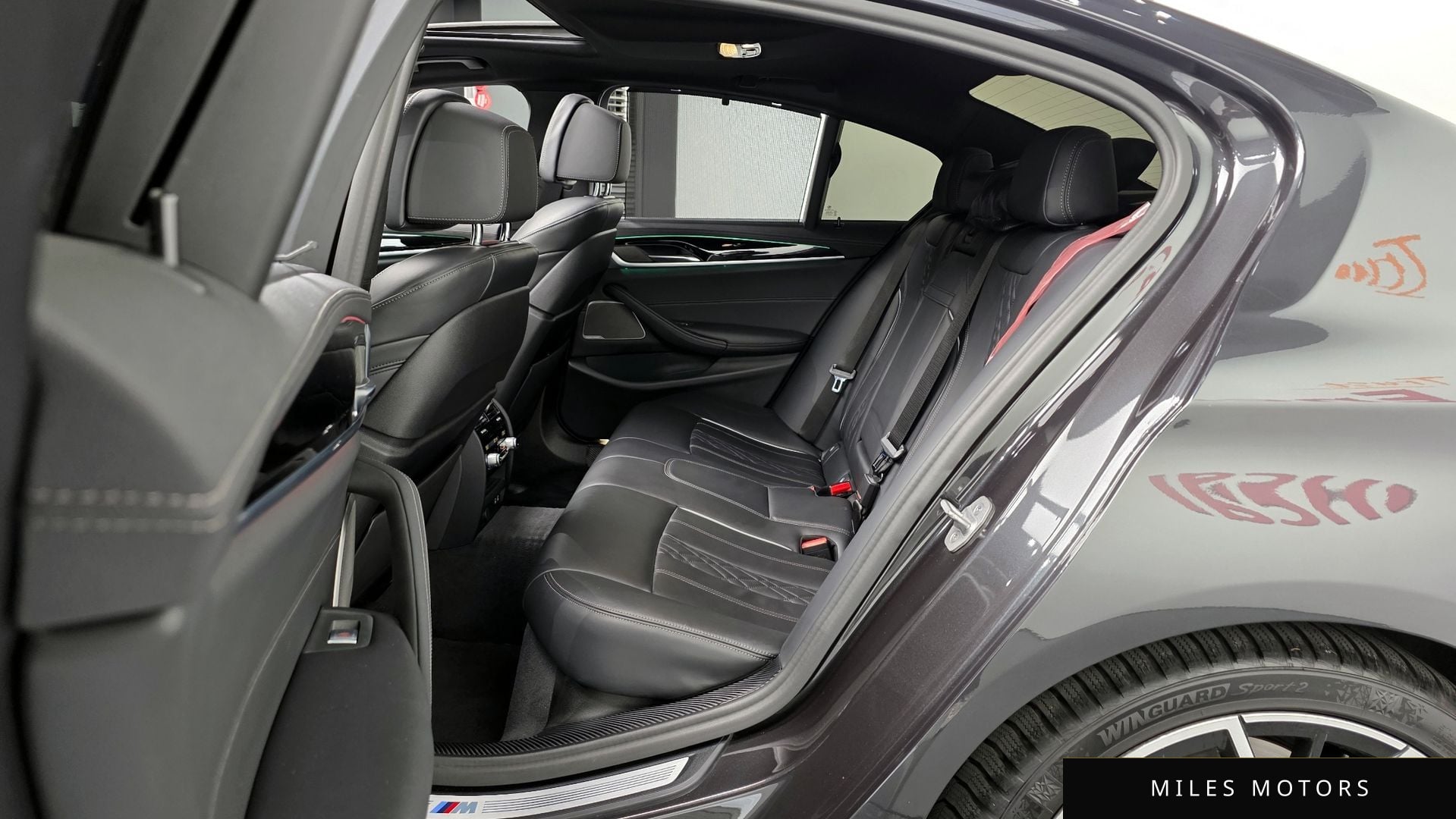 BMW 5 Series (G30) 2022 — миниатюра 12