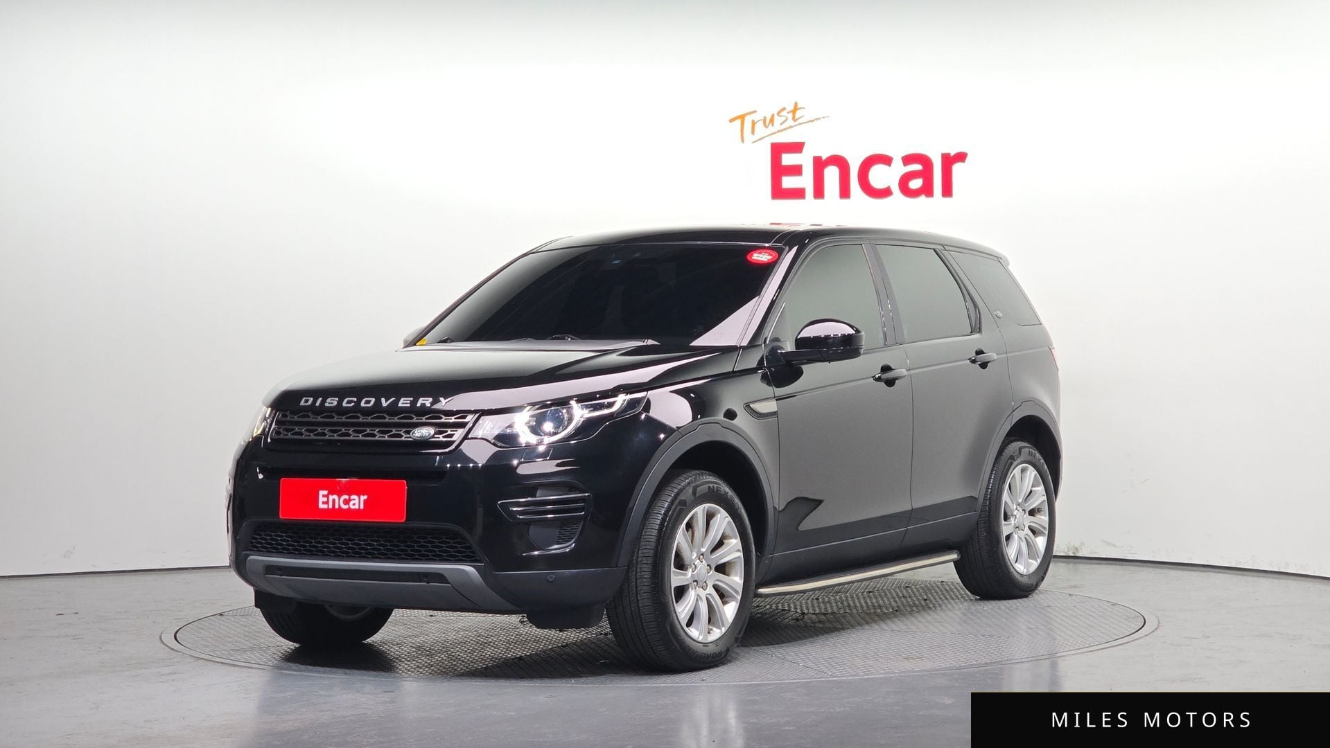 Land Rover Discovery Sport 2016 — фото 1 из 12