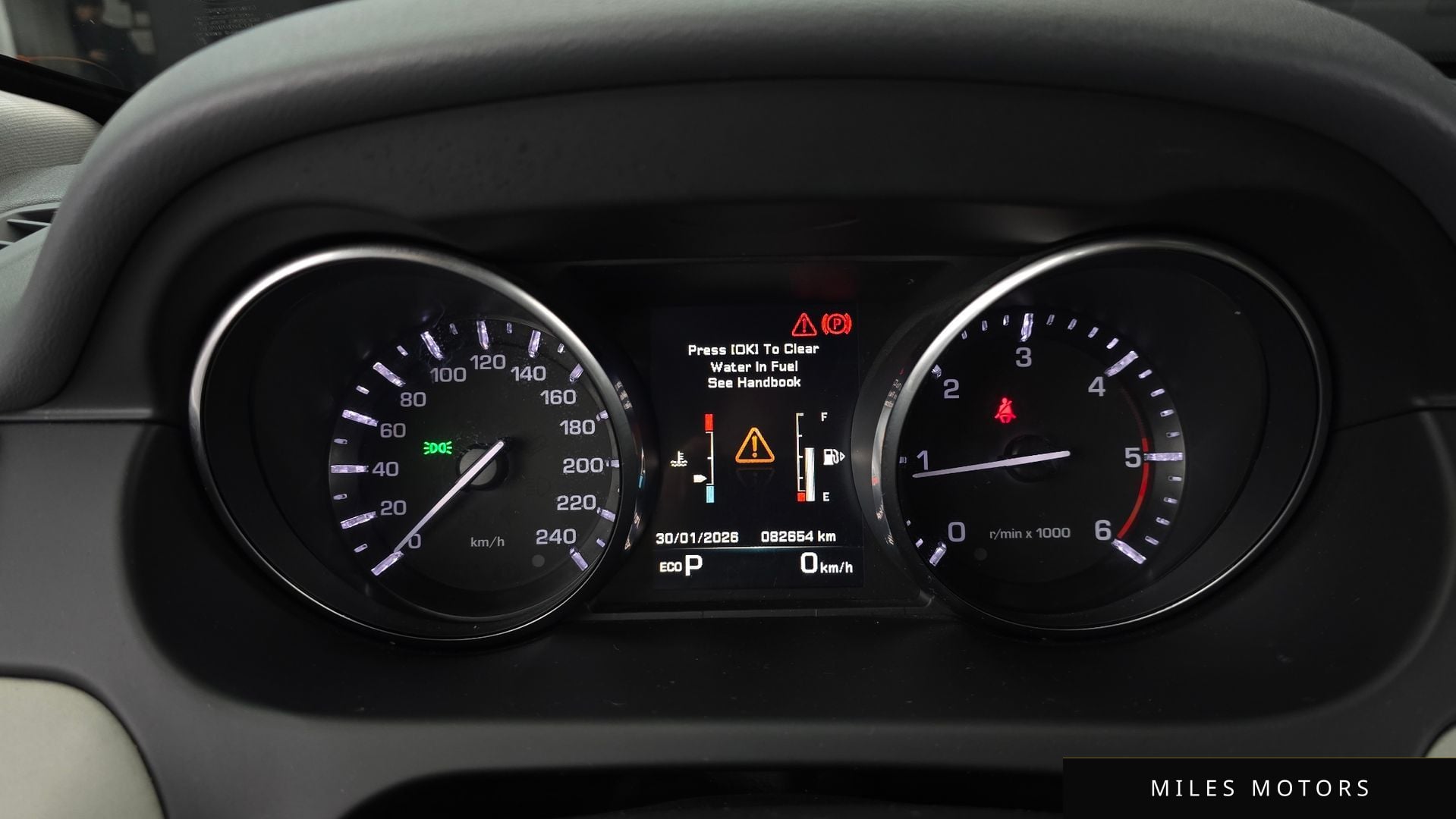 Land Rover Discovery Sport 2016 — миниатюра 8