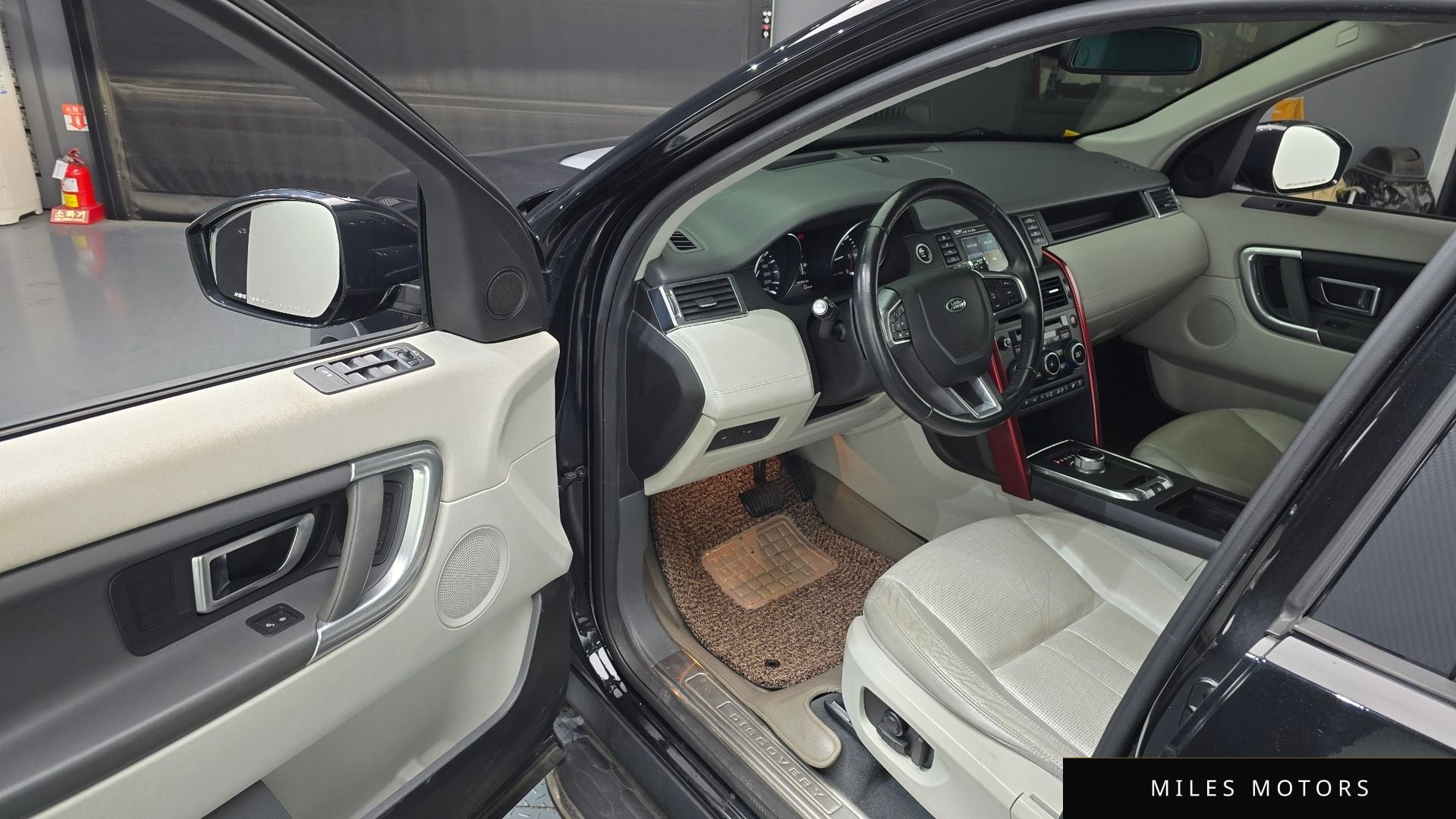 Land Rover Discovery Sport 2016 — миниатюра 11