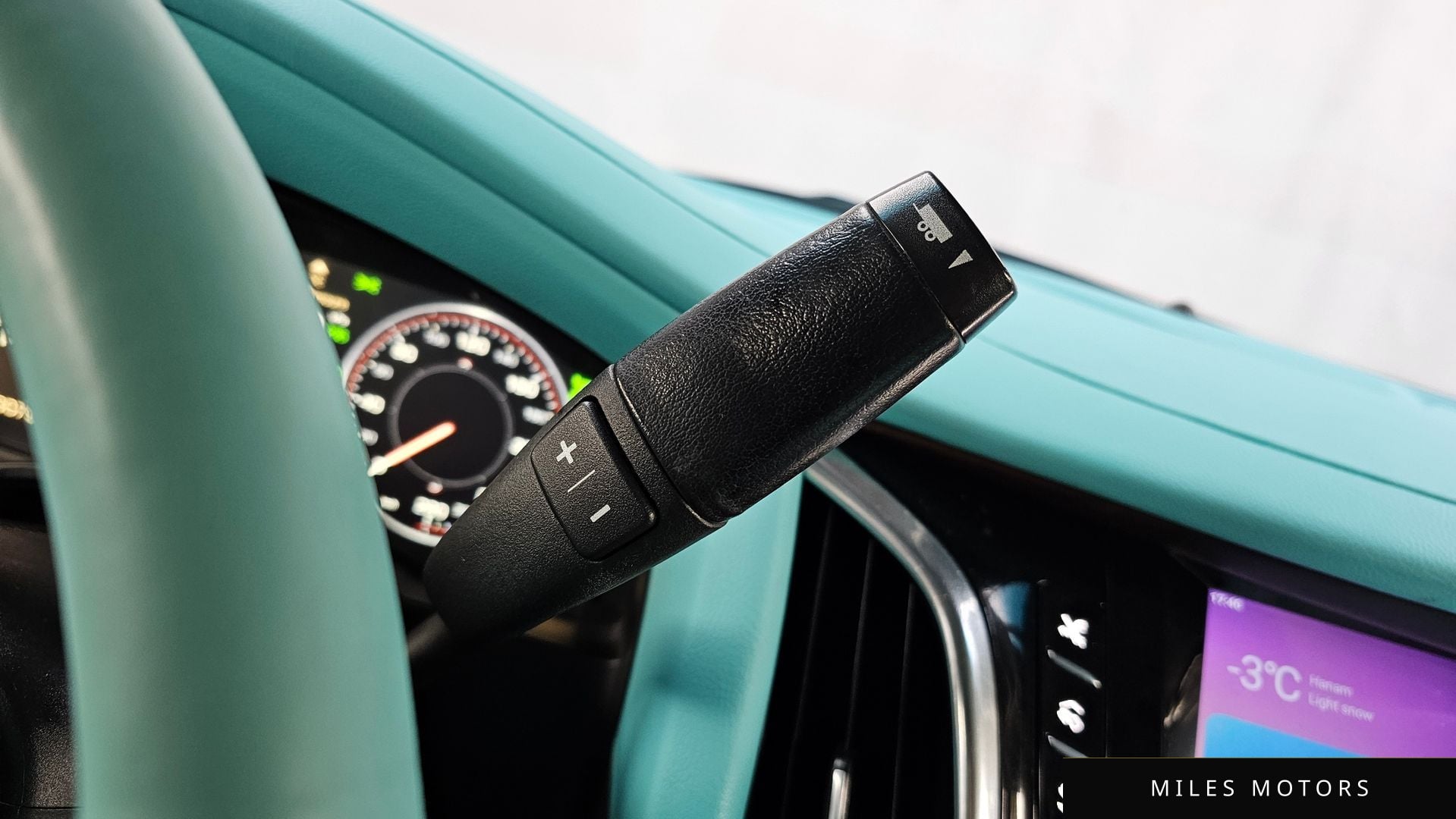 Cadillac 에스컬레이드 2015 — миниатюра 9