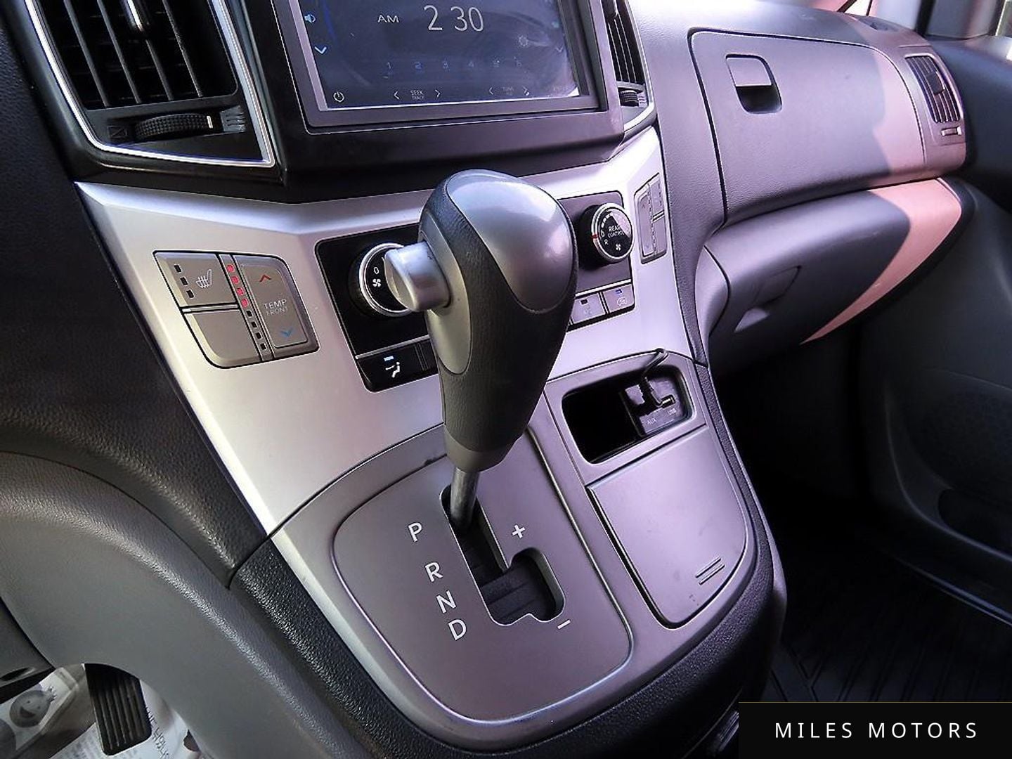 Hyundai Starex 2016 — миниатюра 12