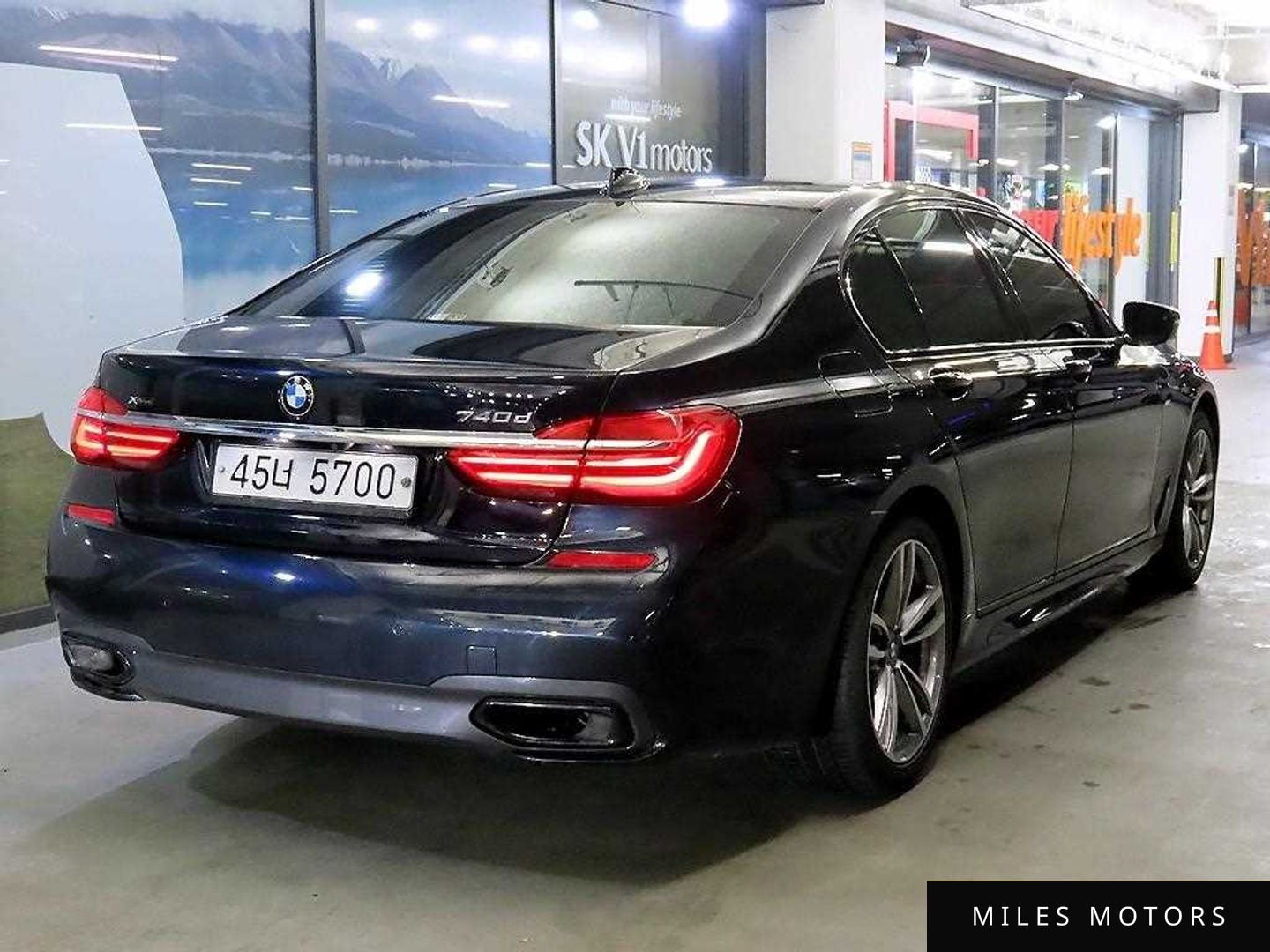 BMW 7 Series (G11) 2018 — миниатюра 4