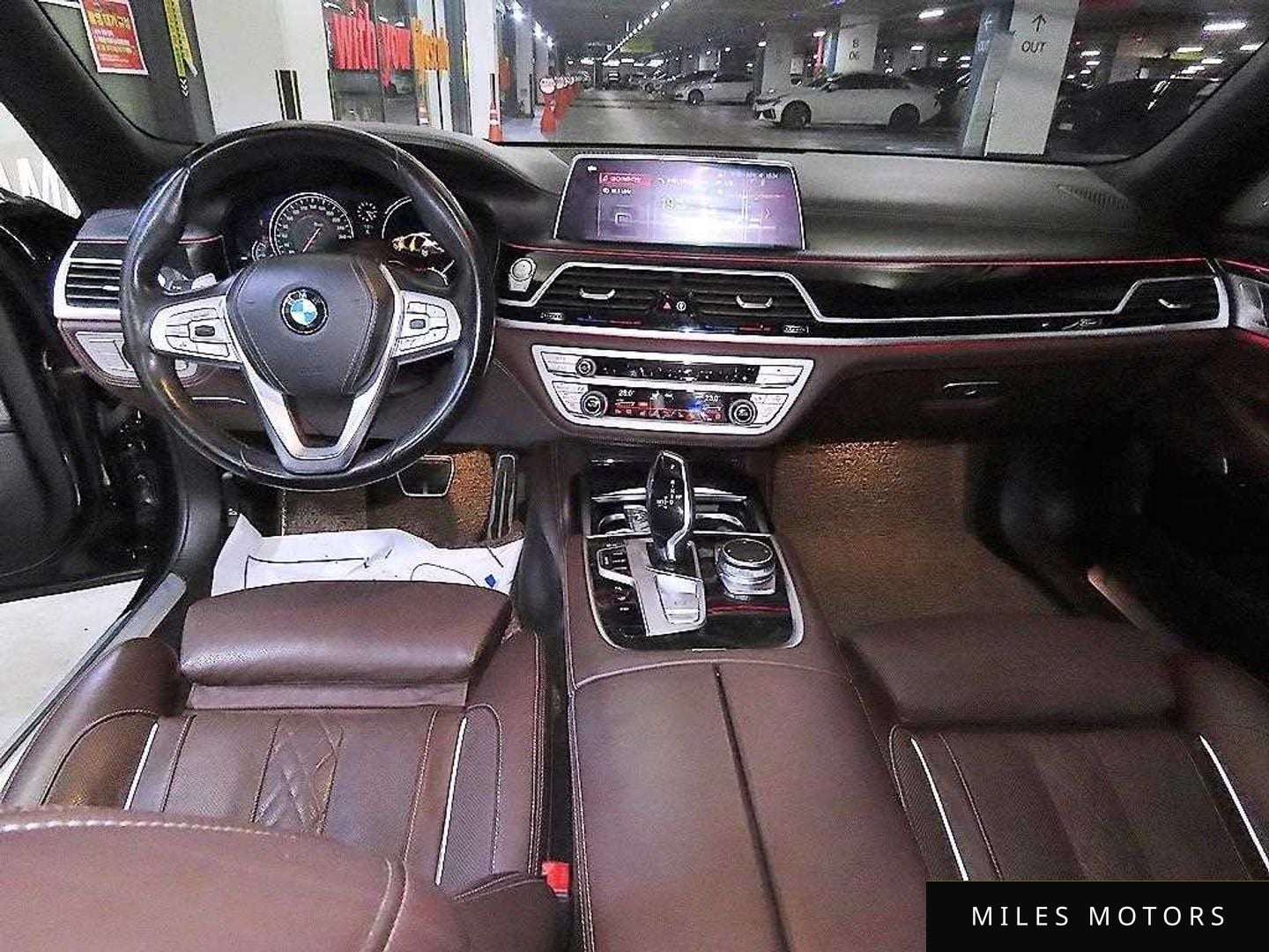 BMW 7 Series (G11) 2018 — миниатюра 10
