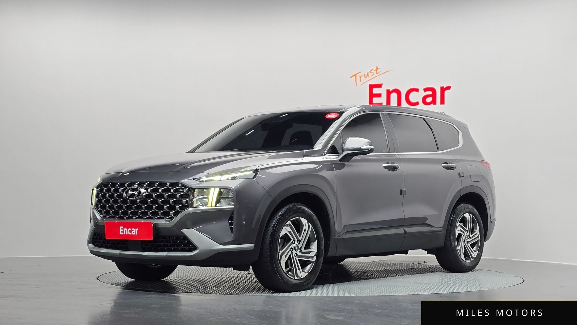Hyundai Santafe 2022 — фото 1 из 12