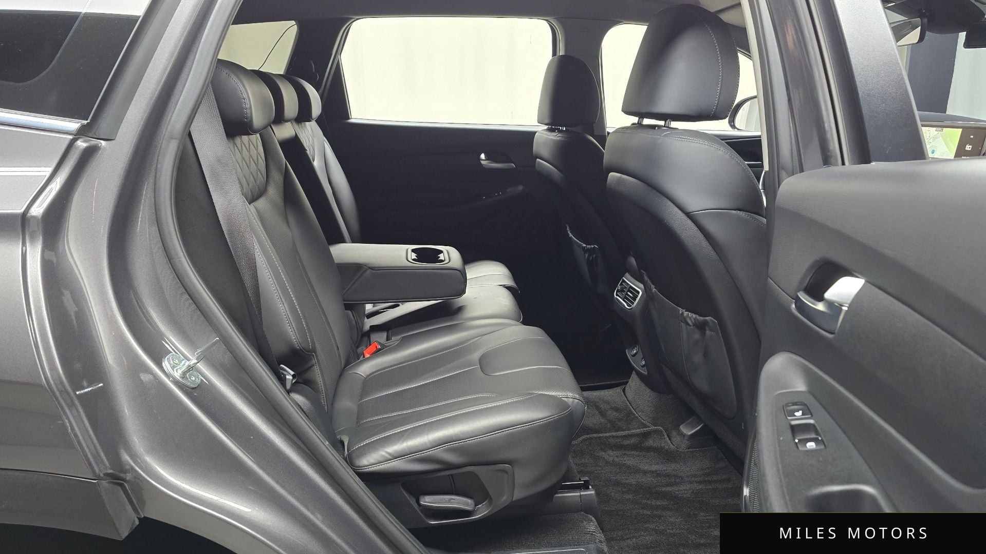 Hyundai Santafe 2022 — миниатюра 12