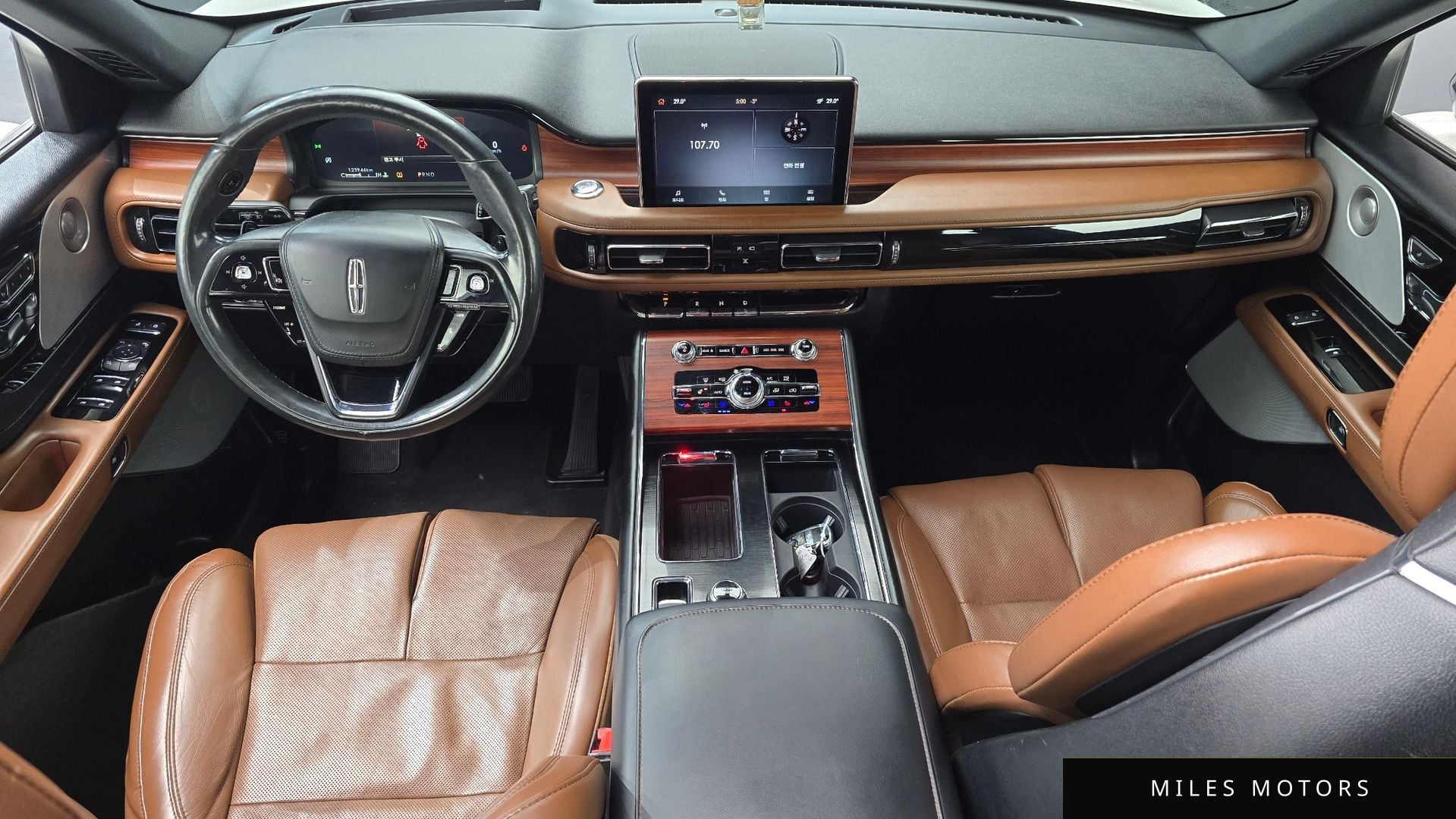 Lincoln Aviator 2021 — миниатюра 7