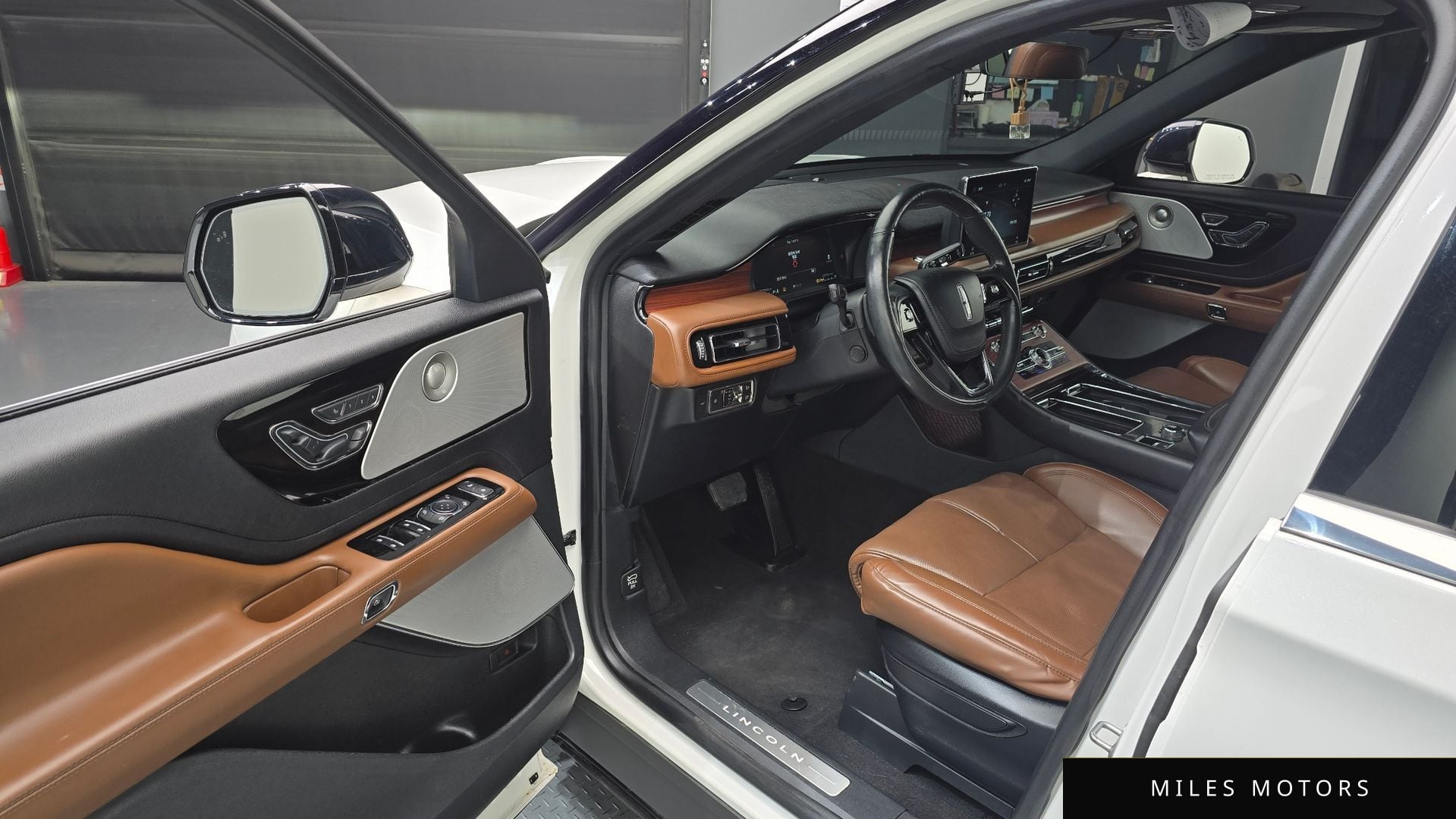 Lincoln Aviator 2021 — миниатюра 10