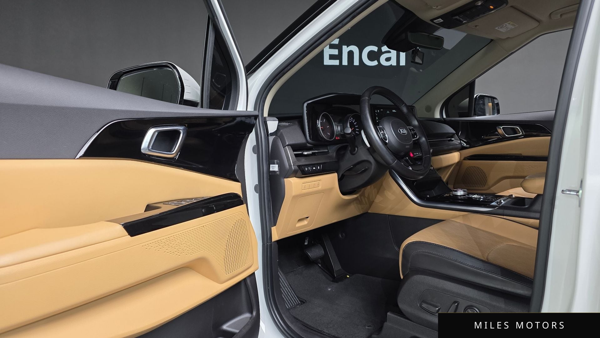 Kia Carnival 2021 — миниатюра 11