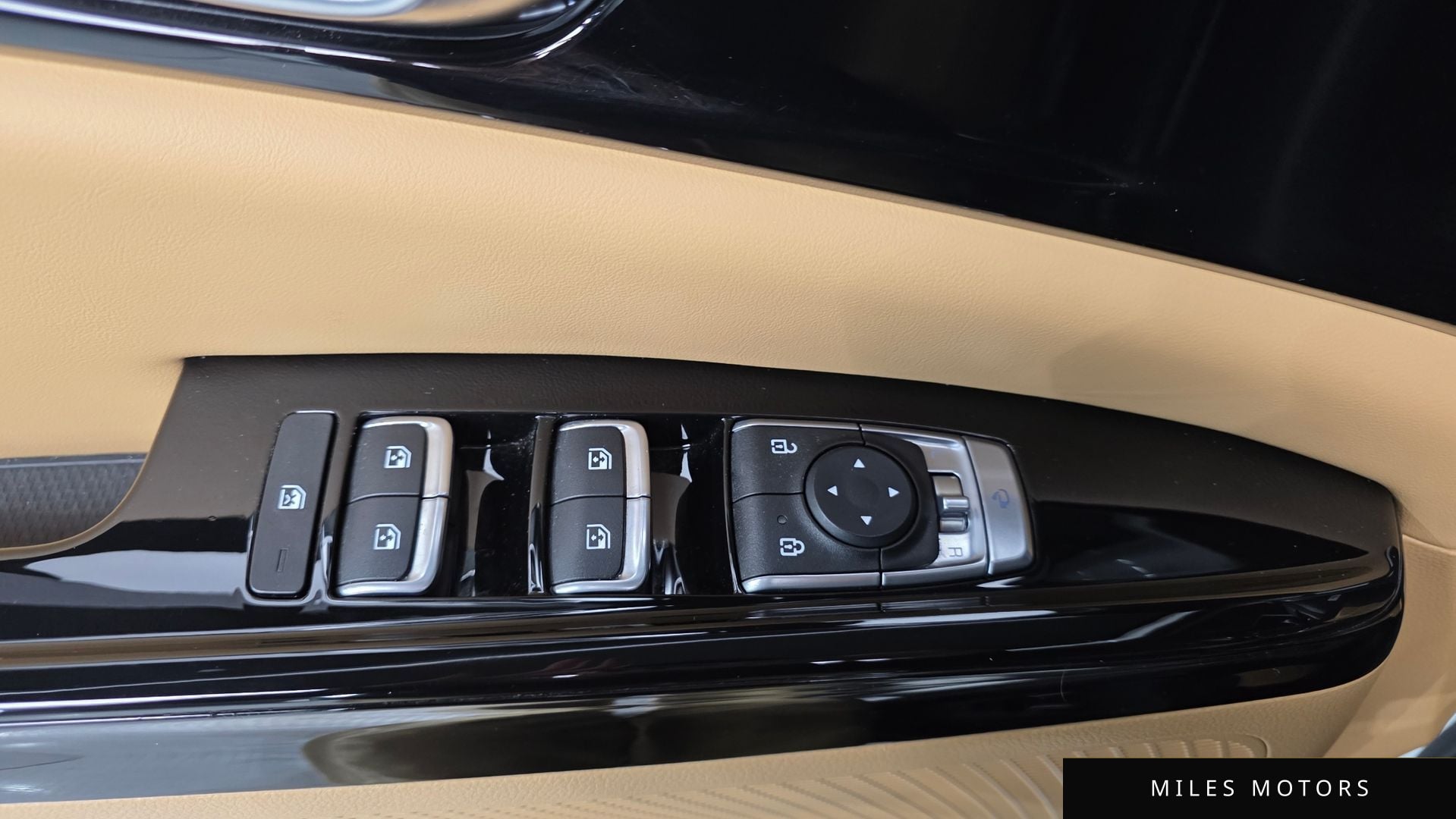 Kia Carnival 2021 — миниатюра 12