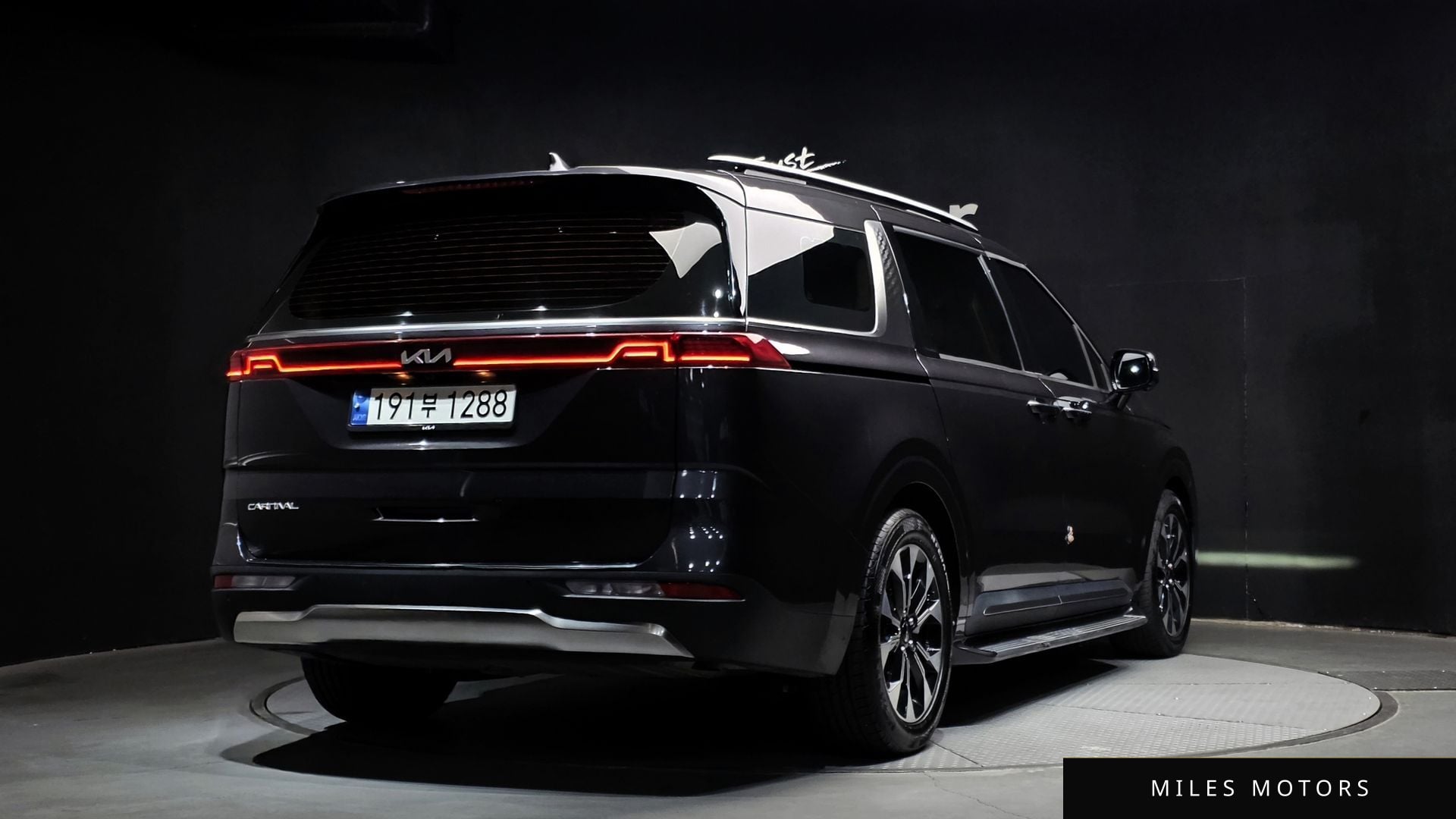 Kia Carnival 2023 — миниатюра 2
