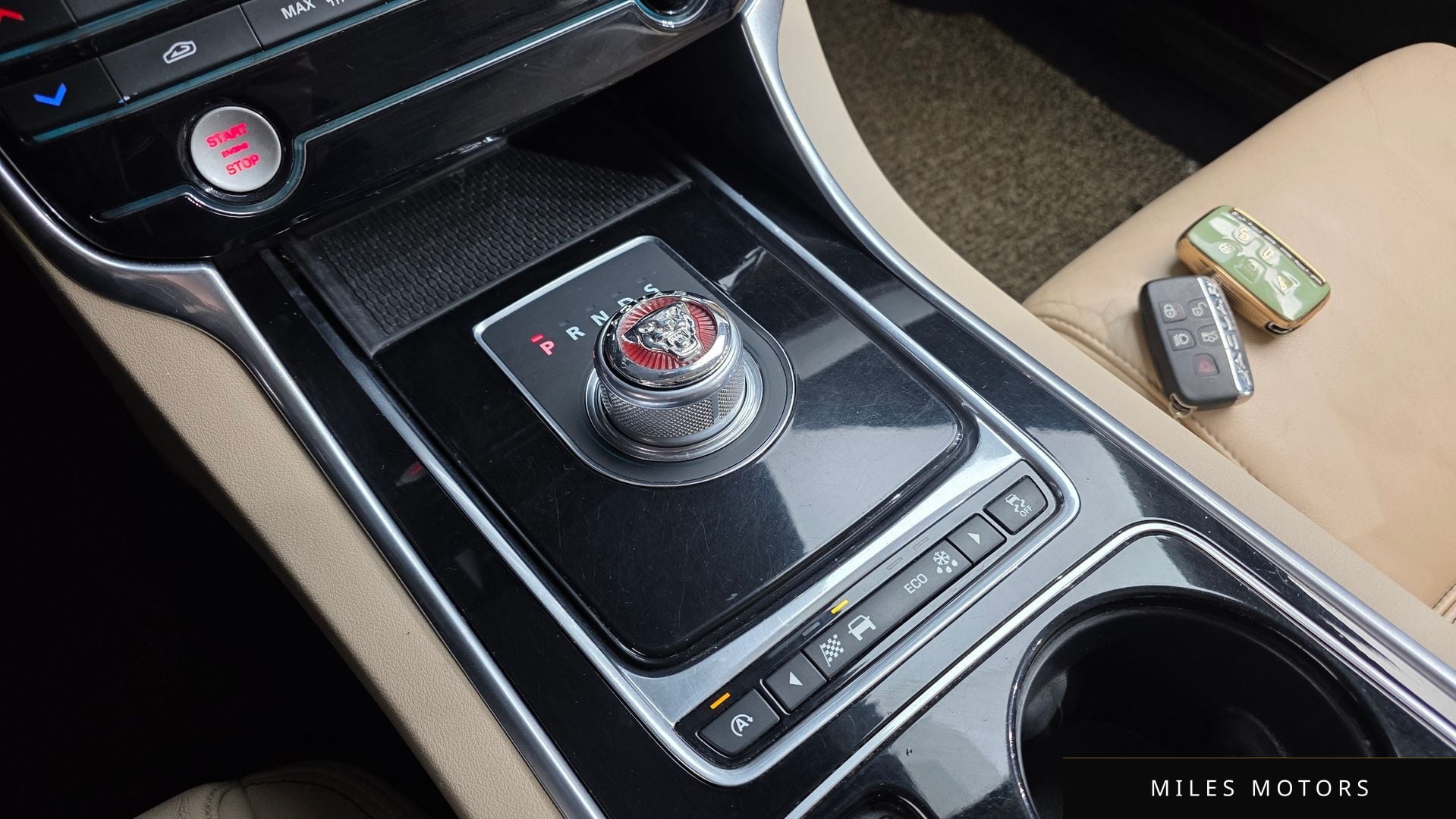 Jaguar XE 2016 — миниатюра 9