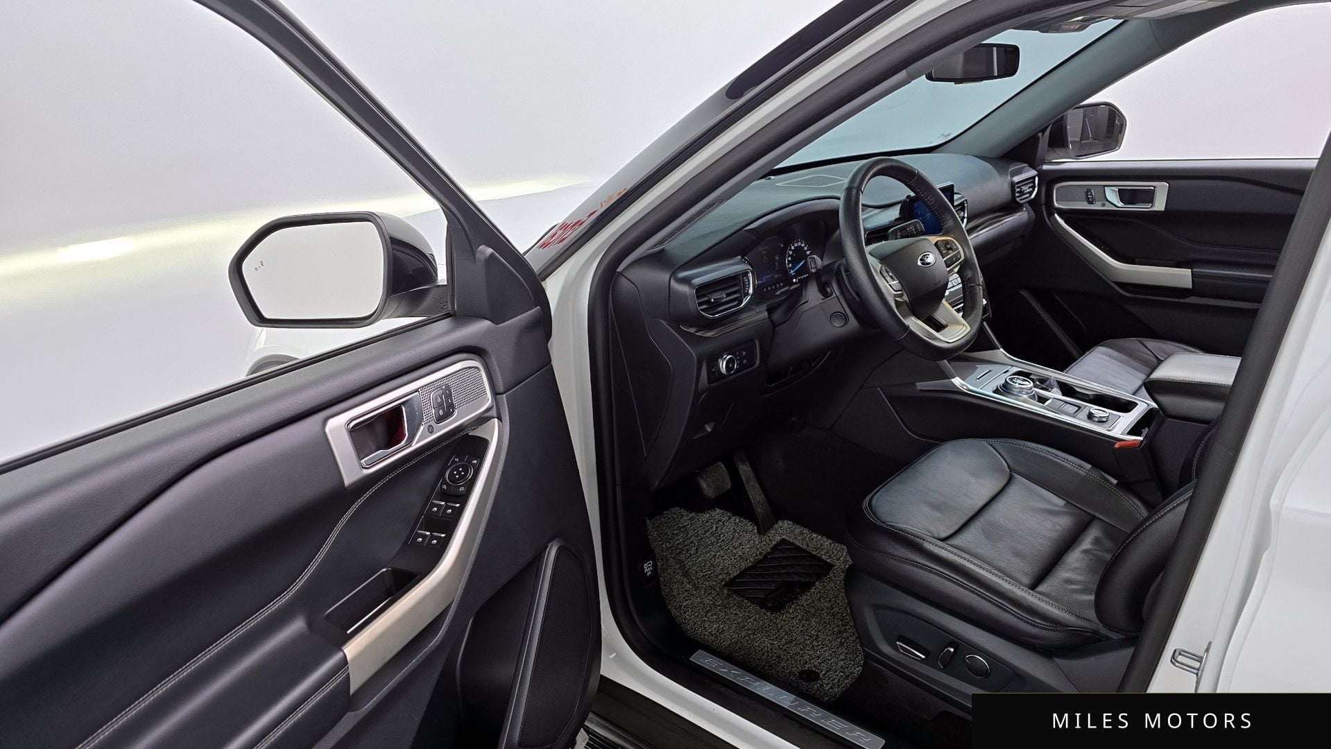Ford Explorer 2020 — миниатюра 10