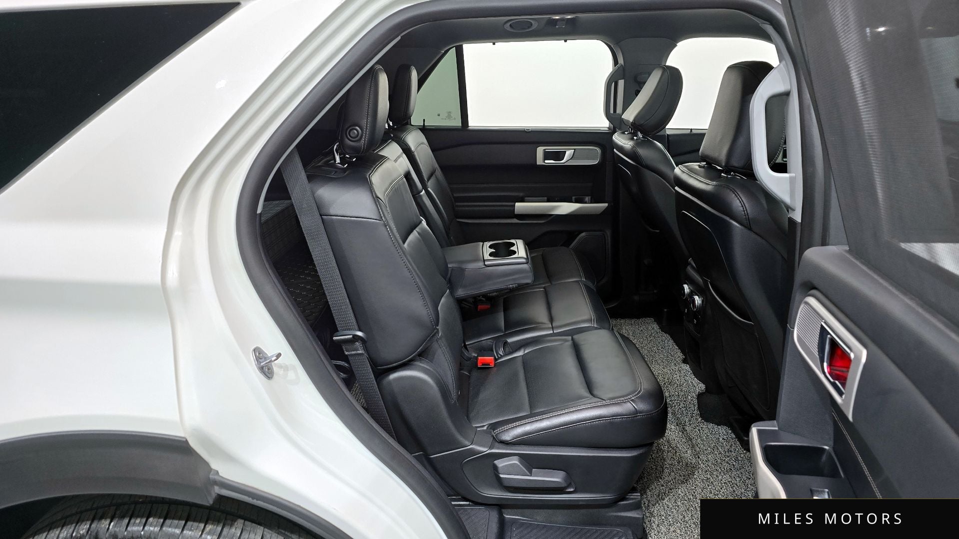 Ford Explorer 2020 — миниатюра 12