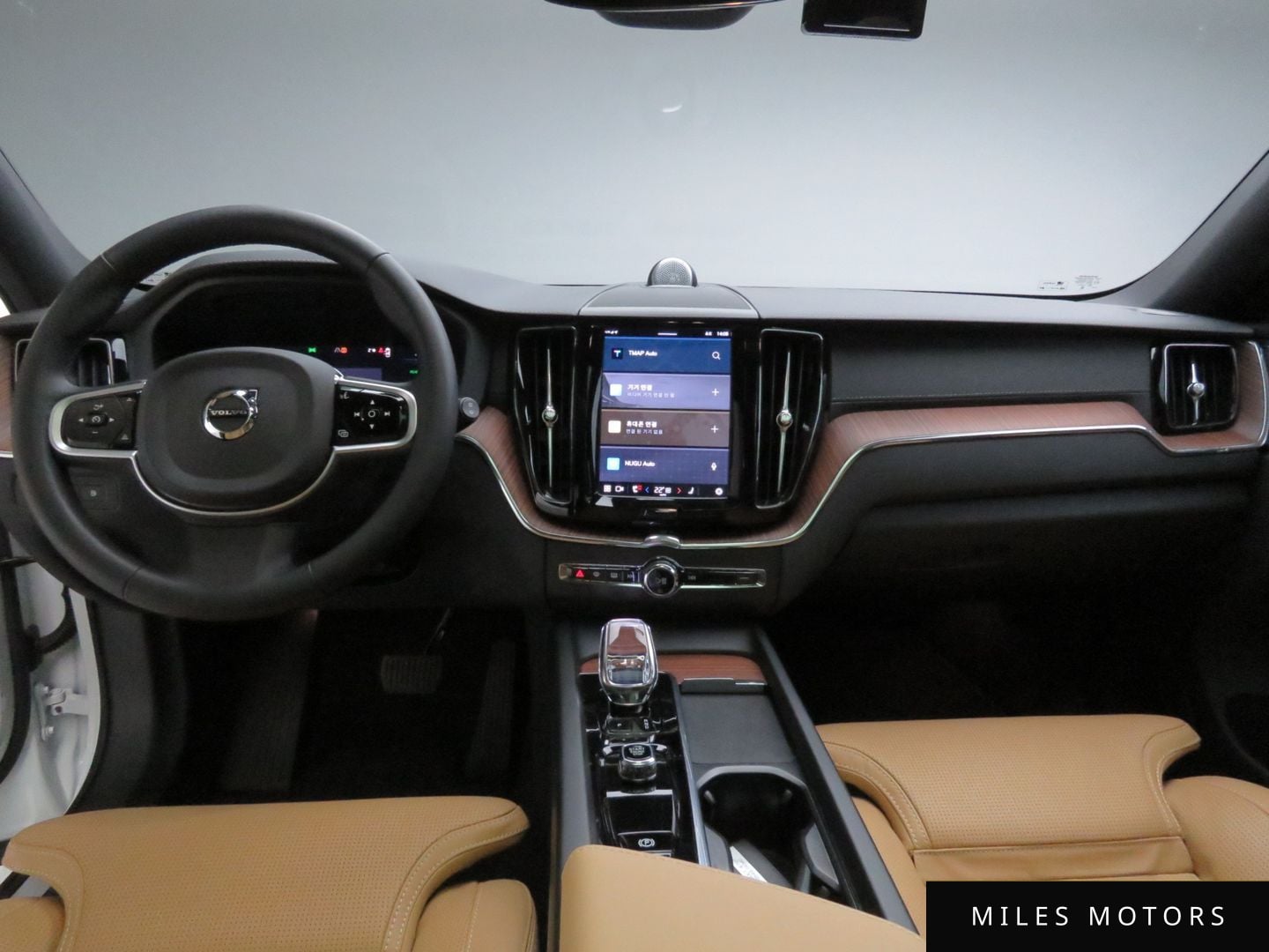 Volvo XC60 2025 — миниатюра 7
