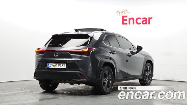 Лексус UX250h 2024 — миниатюра 2