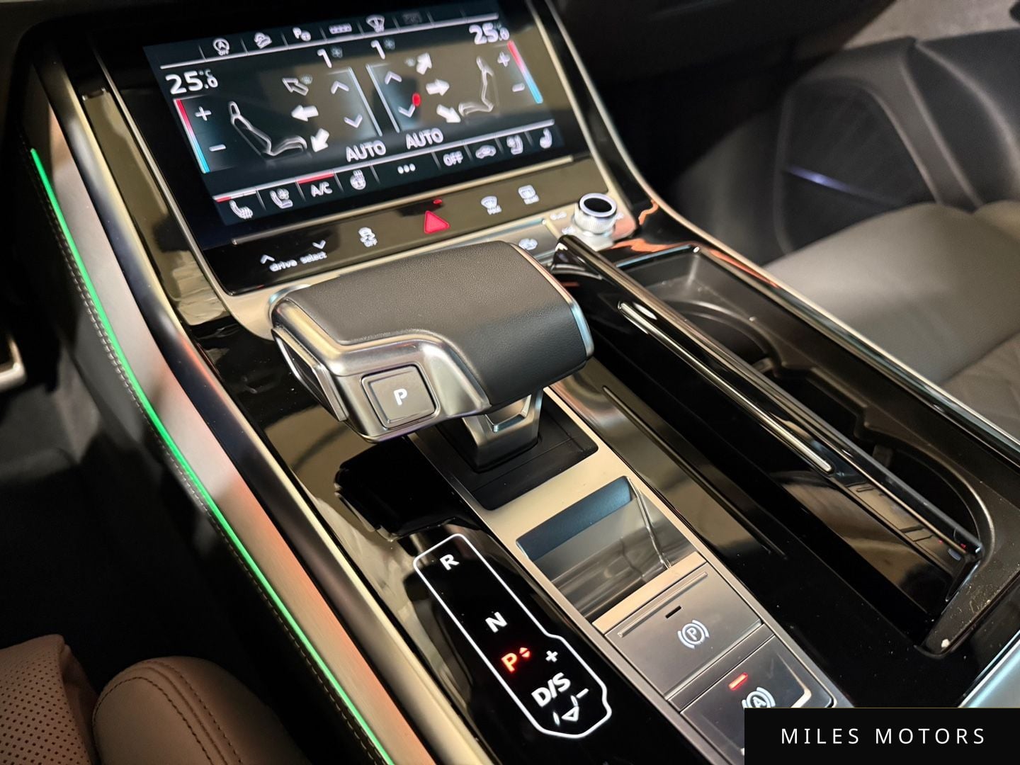 Audi Q8 (4M) 2022 — миниатюра 9