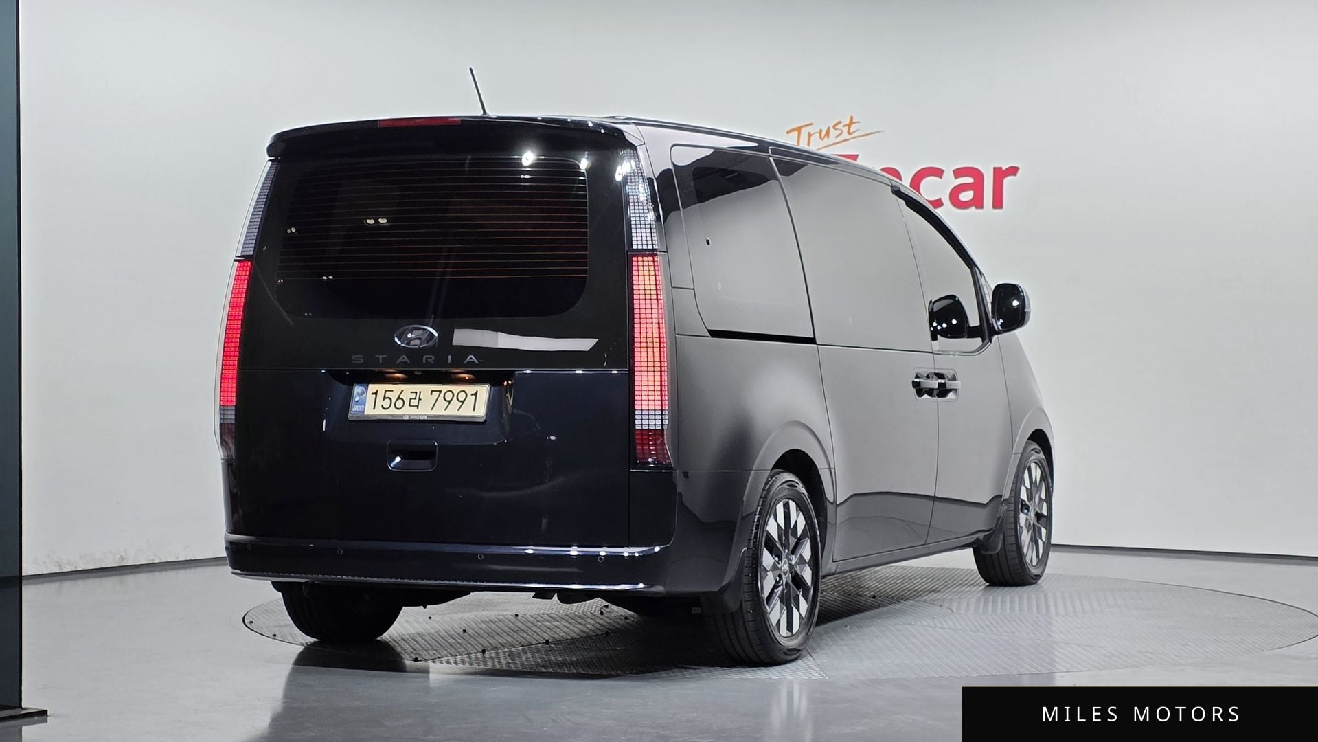 Hyundai Staria 2022 — миниатюра 2