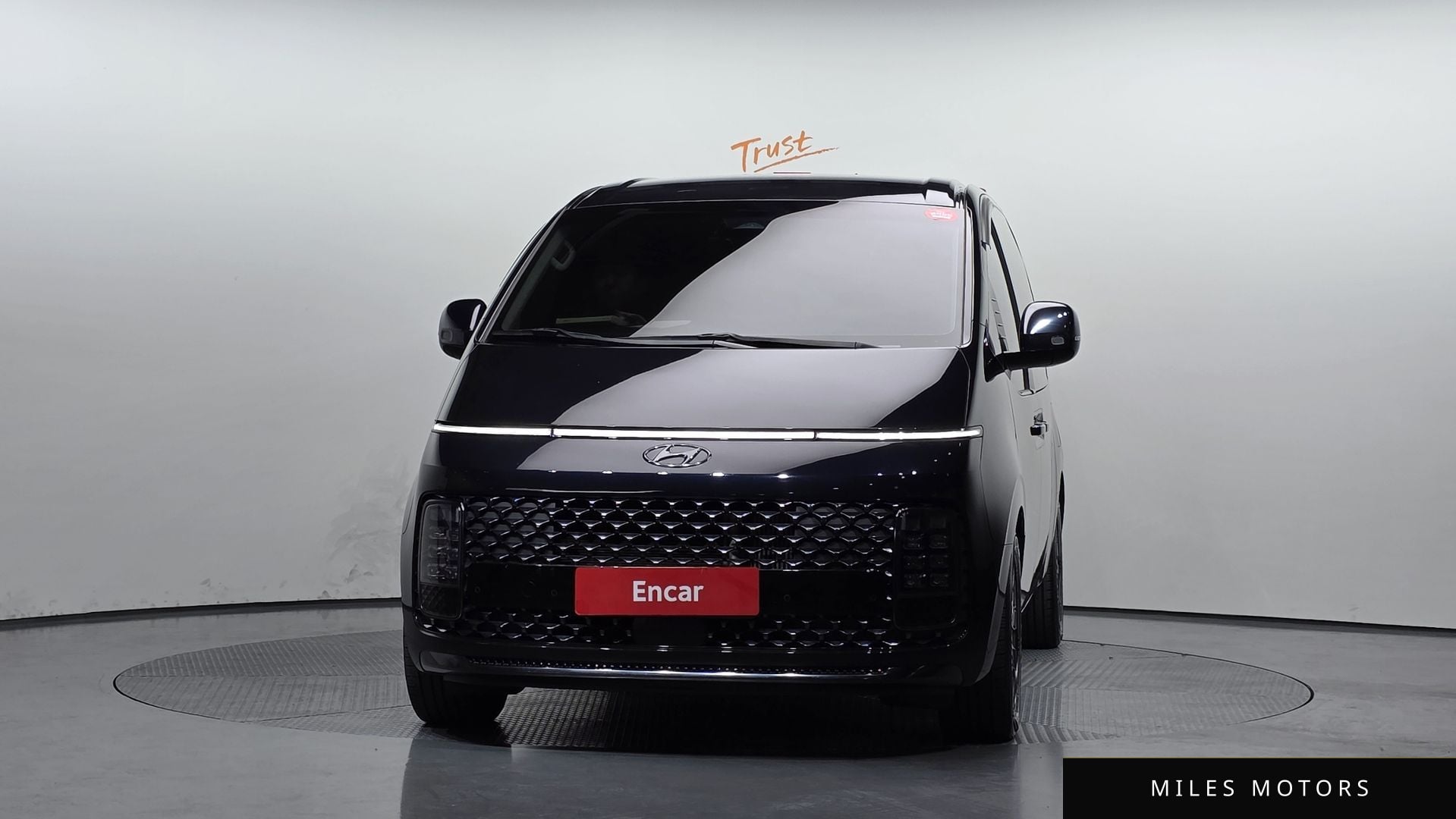 Hyundai Staria 2022 — миниатюра 3