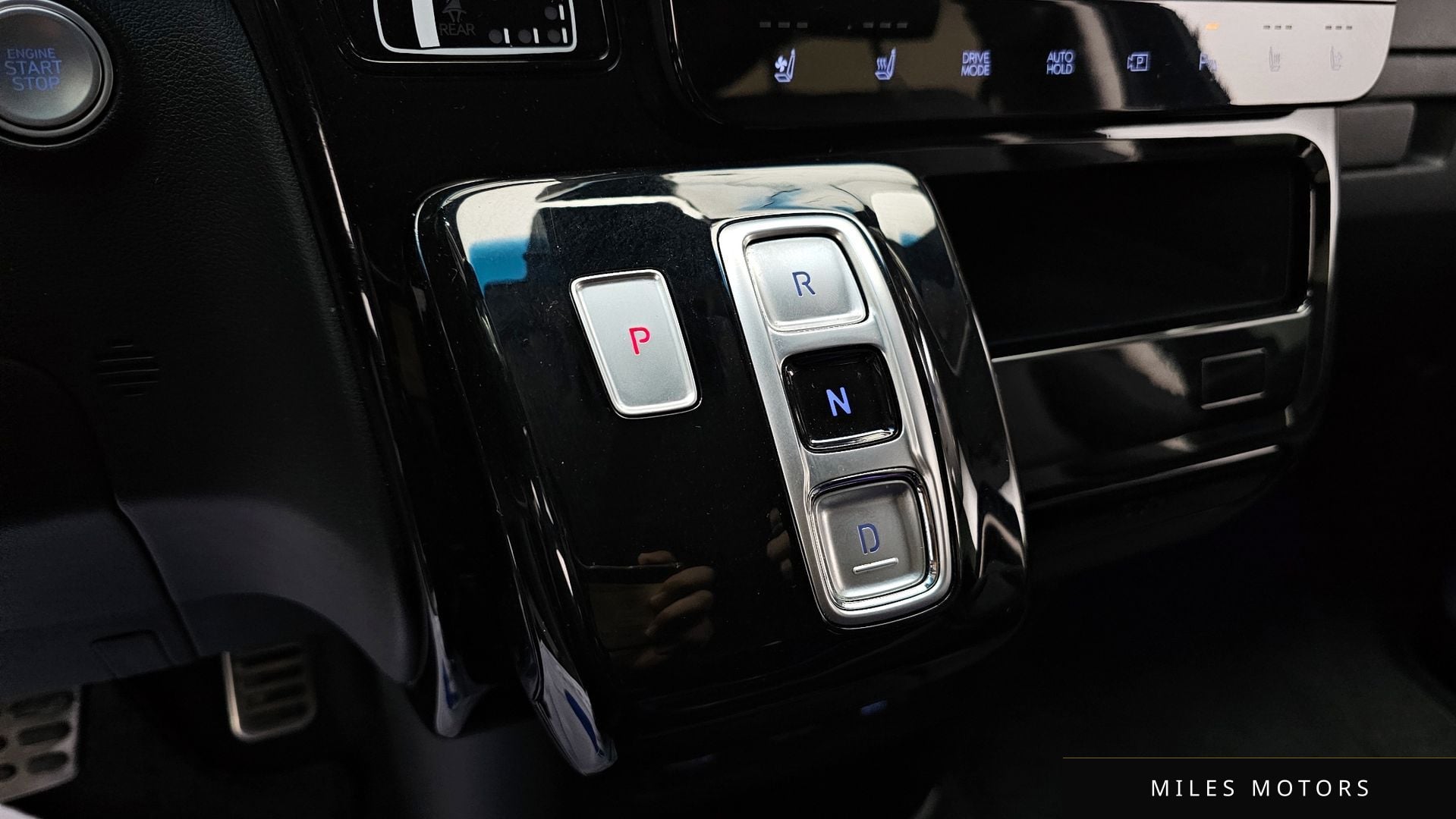 Hyundai Staria 2022 — миниатюра 9